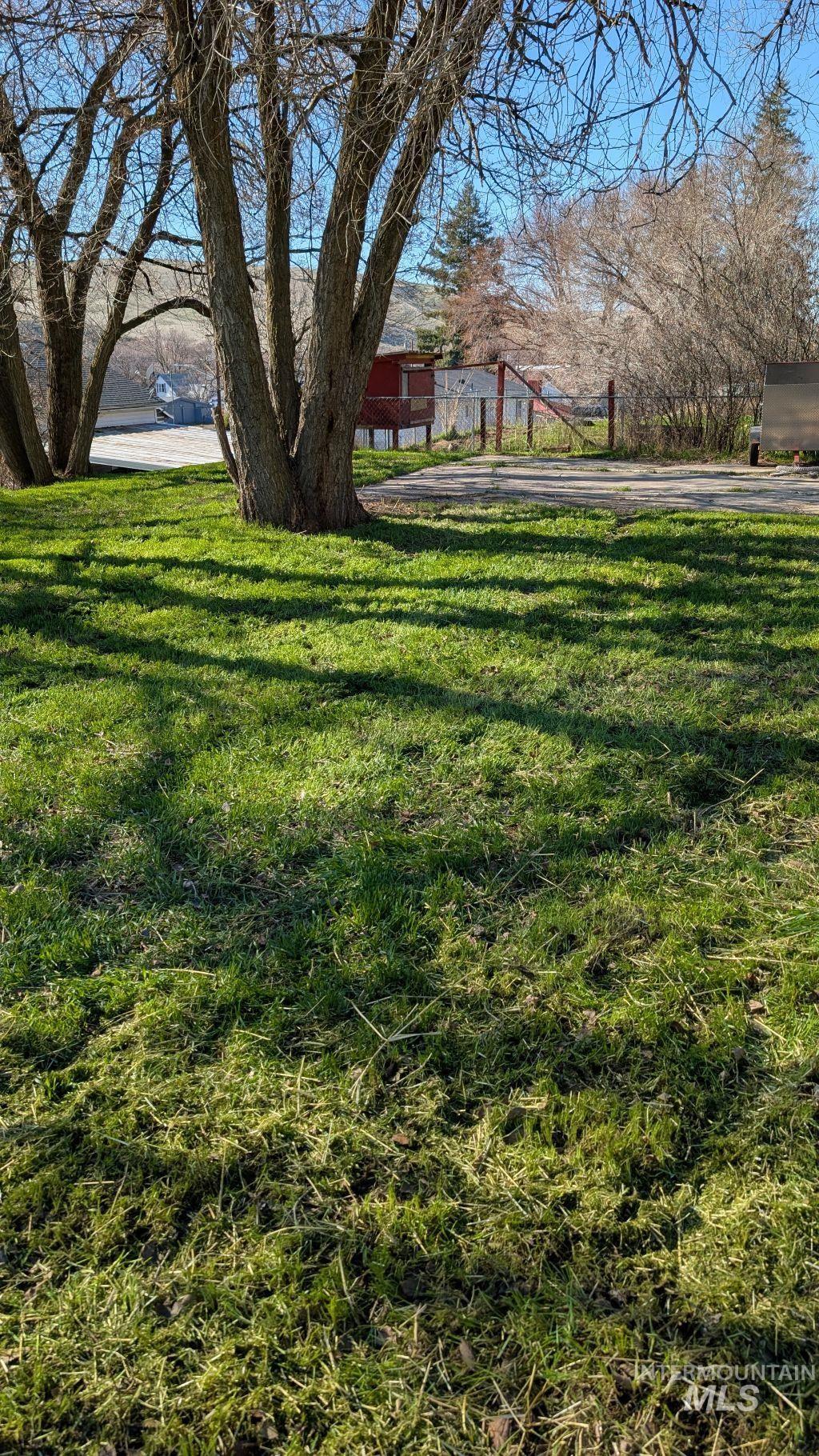 1269 Main Street, Pomeroy, Washington 99347, 5 Bedrooms, 3 Bathrooms, Residential For Sale, Price $389,000,MLS 98977659