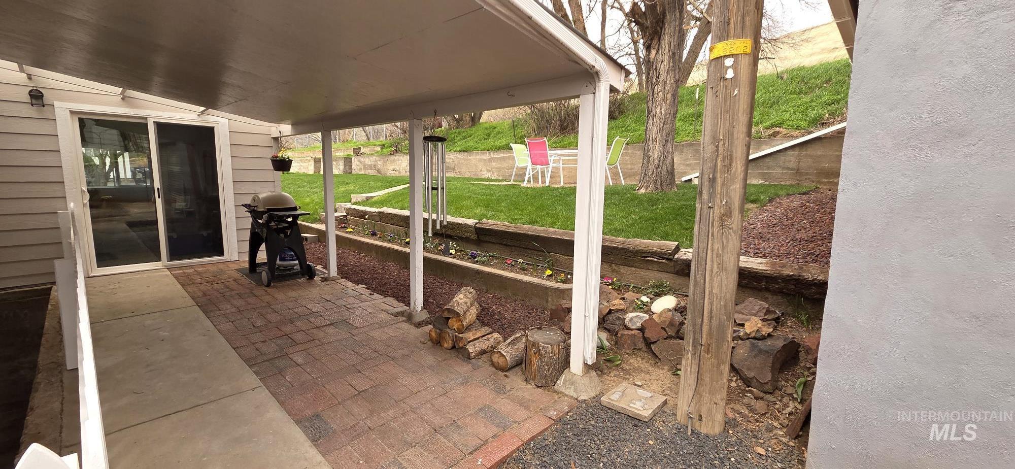 1269 Main Street, Pomeroy, Washington 99347, 5 Bedrooms, 3 Bathrooms, Residential For Sale, Price $389,000,MLS 98977659