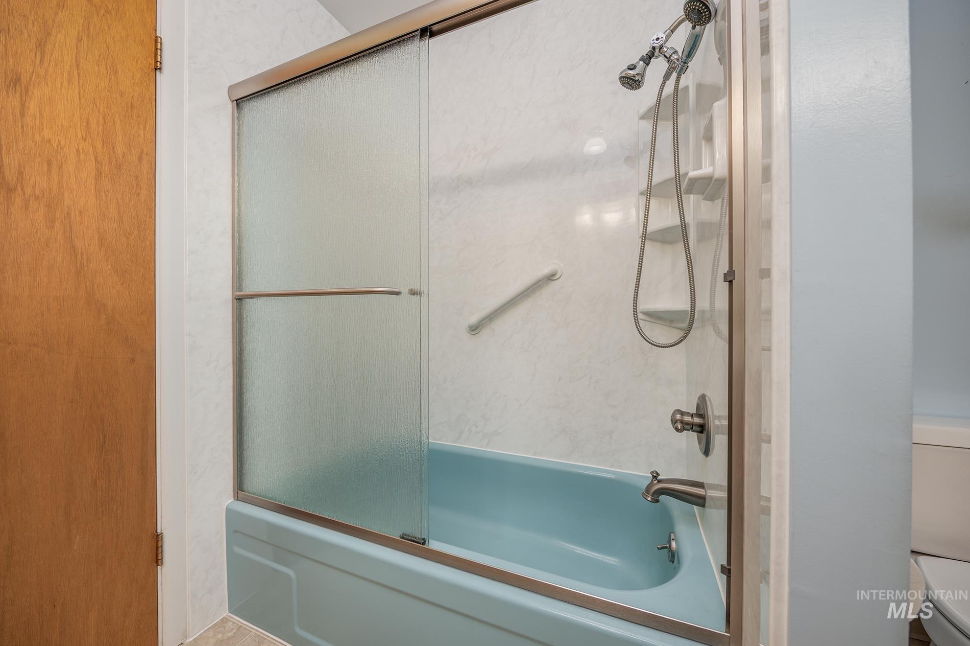 1684 Cove Road, Weiser, Idaho 83672, 5 Bedrooms, 2 Bathrooms, Residential For Sale, Price $610,000,MLS 98977660