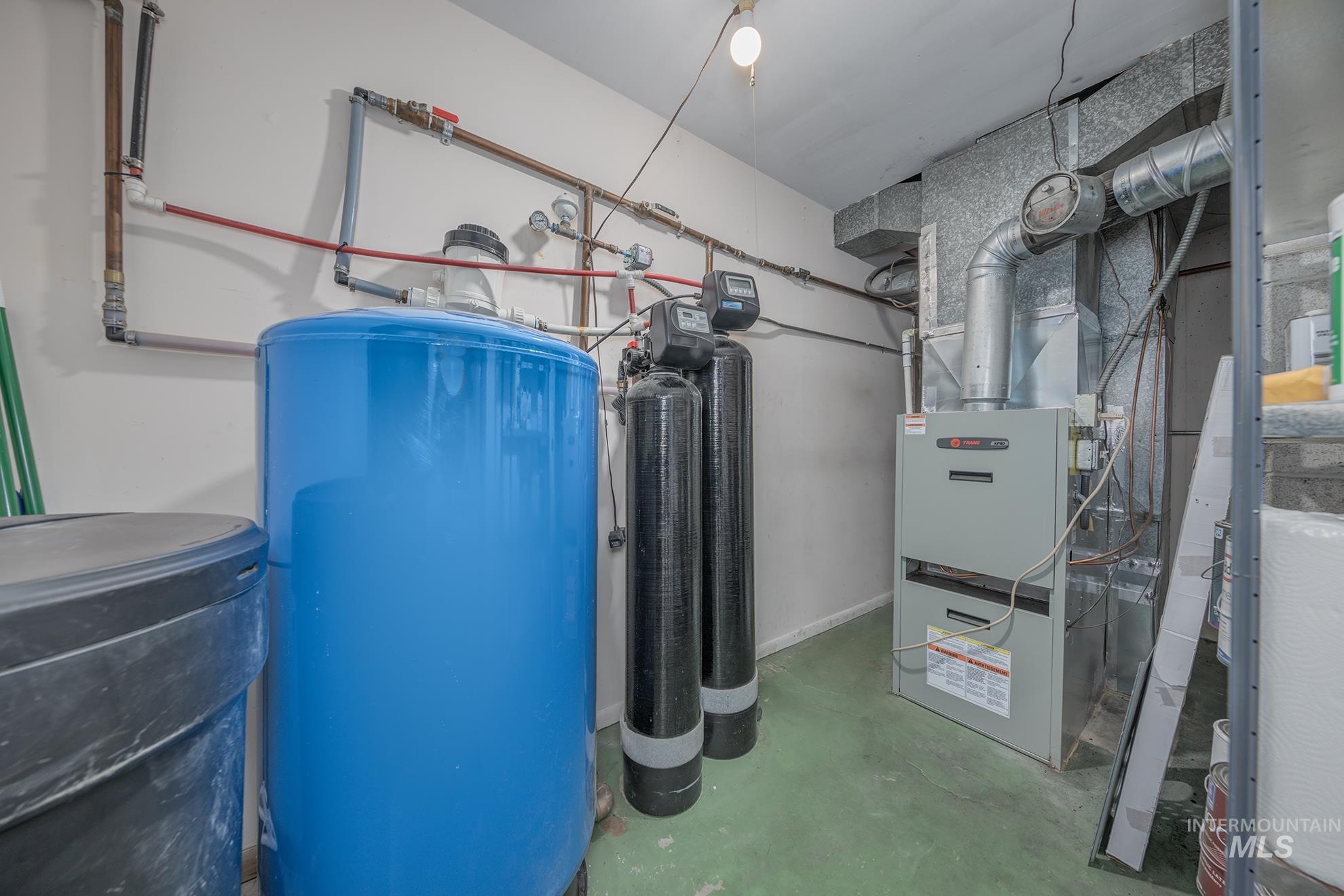 1684 Cove Road, Weiser, Idaho 83672, 5 Bedrooms, 2 Bathrooms, Residential For Sale, Price $610,000,MLS 98977660