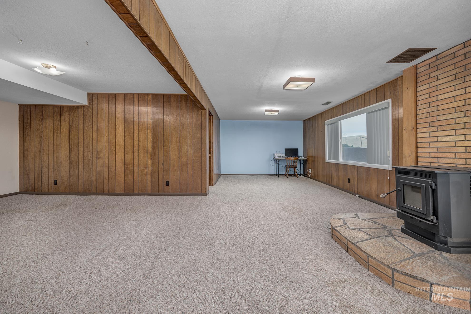 1684 Cove Road, Weiser, Idaho 83672, 5 Bedrooms, 2 Bathrooms, Residential For Sale, Price $610,000,MLS 98977660