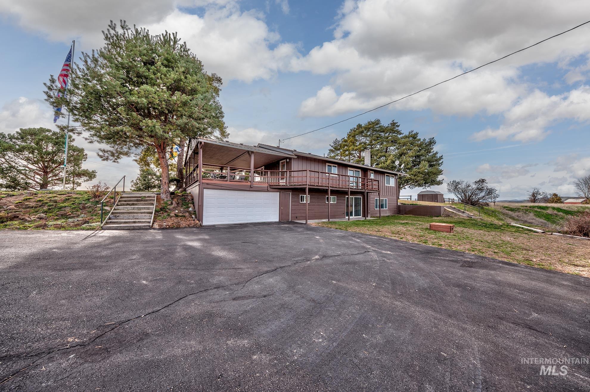 1684 Cove Road, Weiser, Idaho 83672, 5 Bedrooms, 2 Bathrooms, Residential For Sale, Price $610,000,MLS 98977660