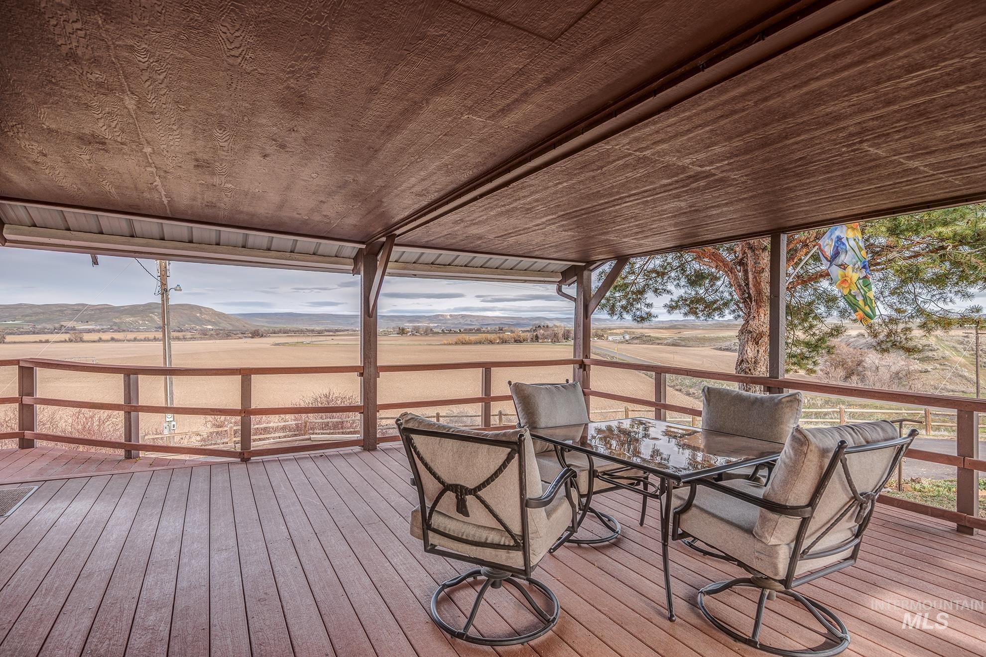 1684 Cove Road, Weiser, Idaho 83672, 5 Bedrooms, 2 Bathrooms, Residential For Sale, Price $610,000,MLS 98977660