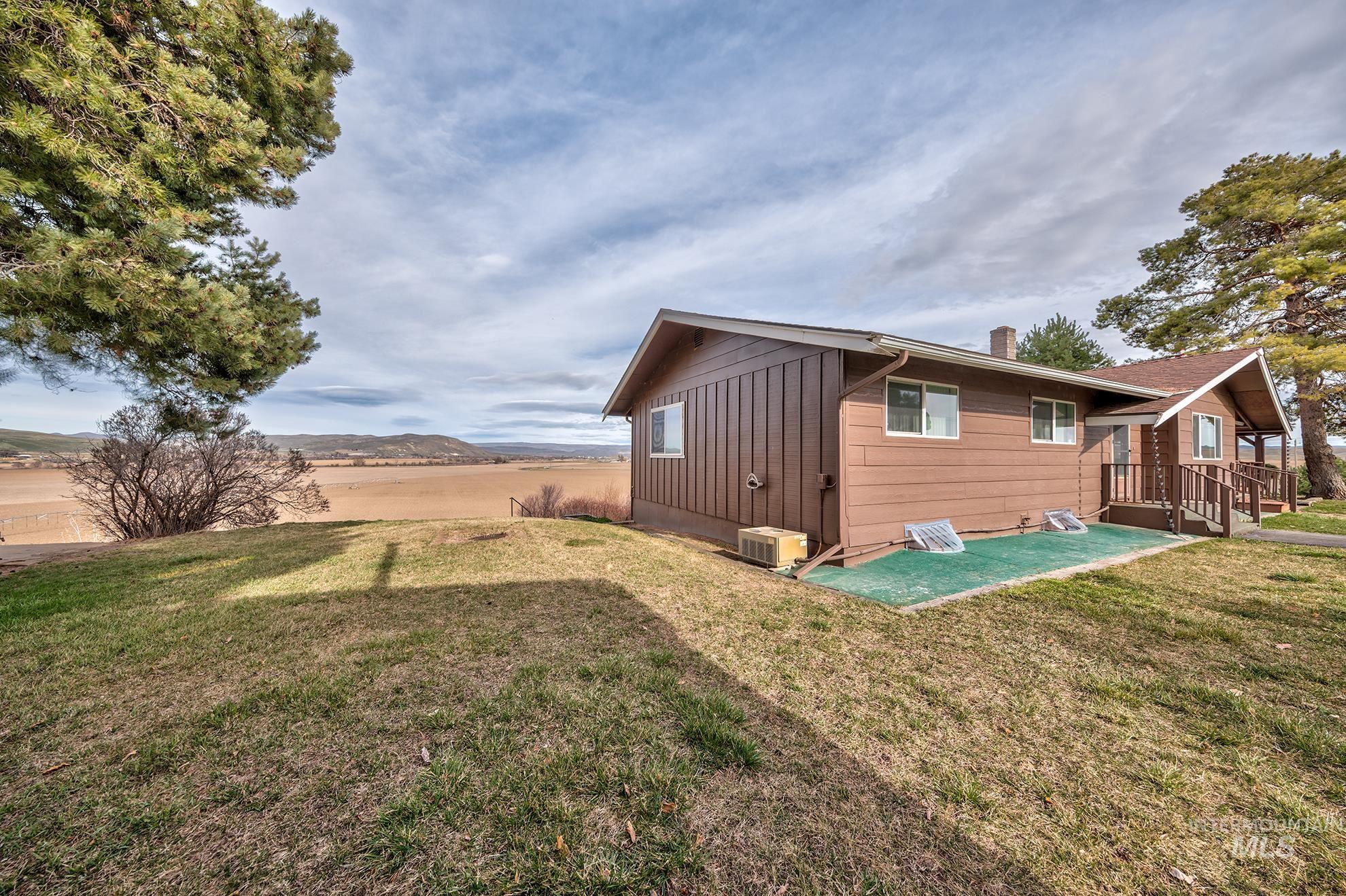 1684 Cove Road, Weiser, Idaho 83672, 5 Bedrooms, 2 Bathrooms, Residential For Sale, Price $610,000,MLS 98977660