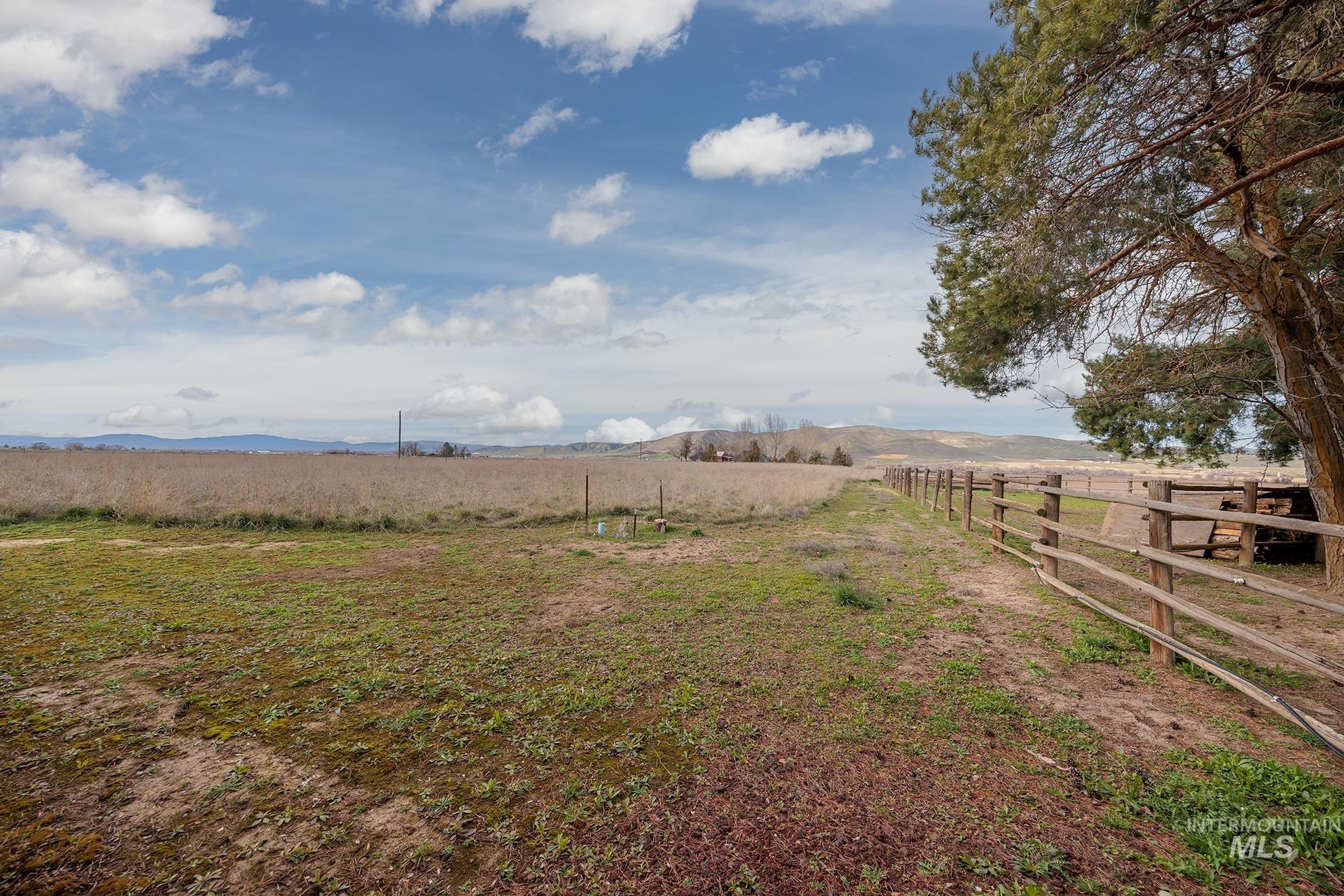 1684 Cove Road, Weiser, Idaho 83672, 5 Bedrooms, 2 Bathrooms, Residential For Sale, Price $610,000,MLS 98977660