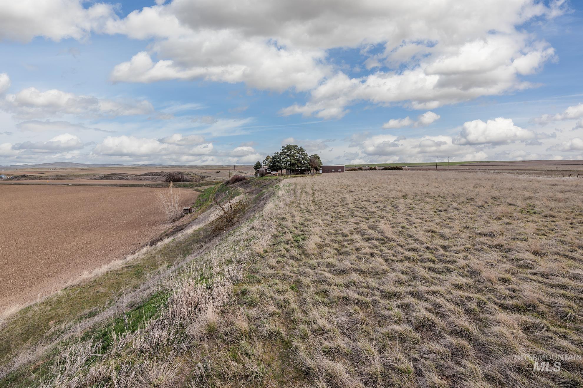 1684 Cove Road, Weiser, Idaho 83672, 5 Bedrooms, 2 Bathrooms, Residential For Sale, Price $610,000,MLS 98977660