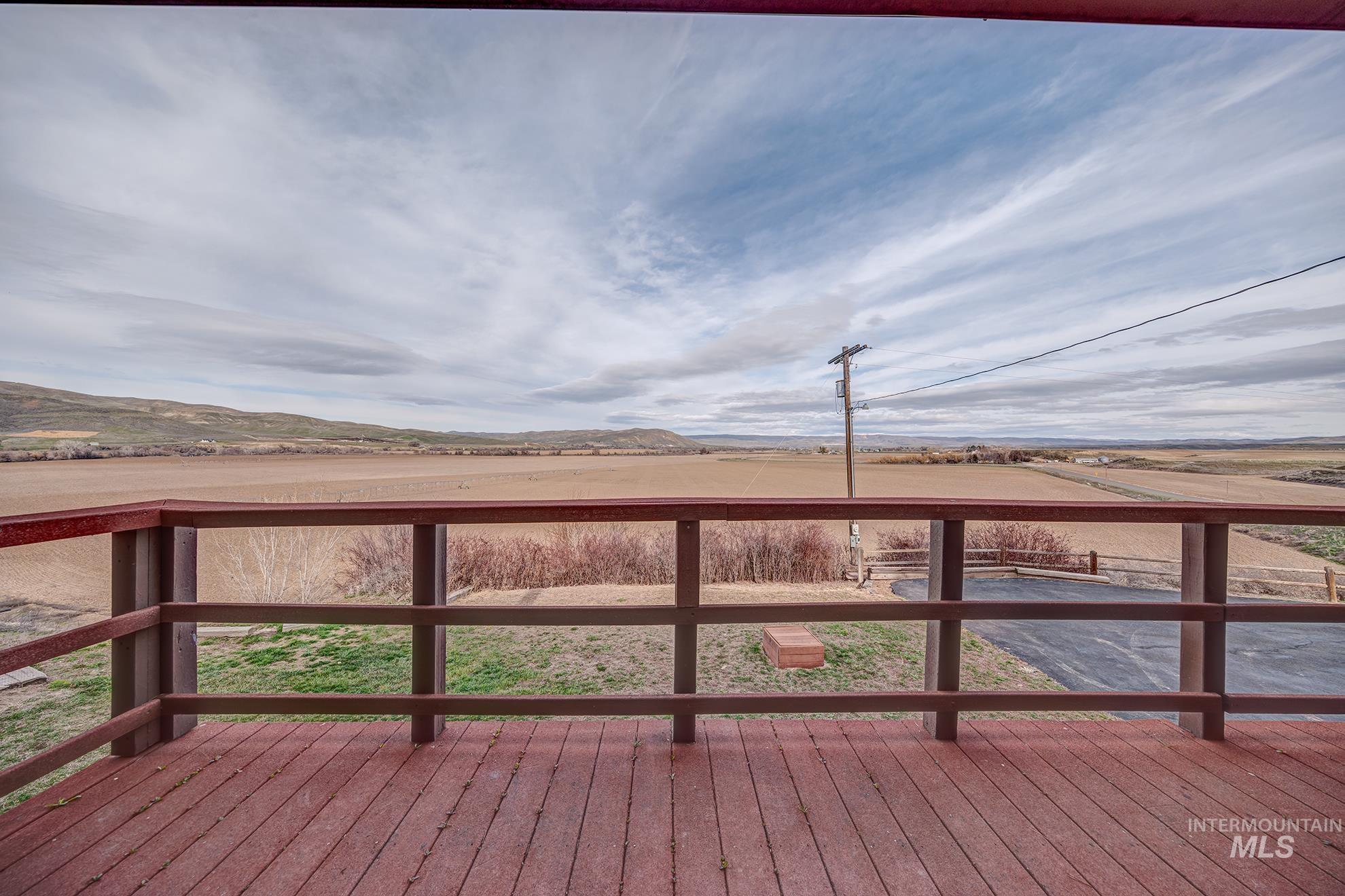 1684 Cove Road, Weiser, Idaho 83672, 5 Bedrooms, 2 Bathrooms, Residential For Sale, Price $610,000,MLS 98977660
