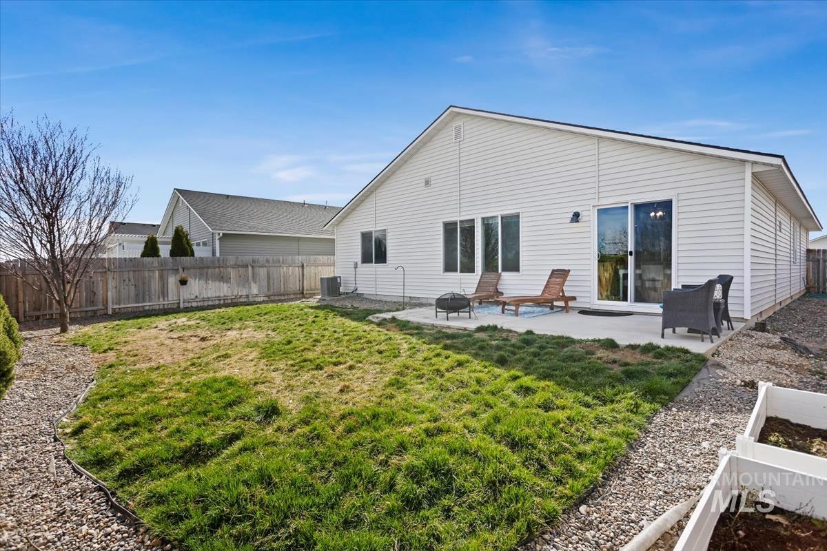 16598 Corrine Ave., Caldwell, Idaho 83607, 3 Bedrooms, 2 Bathrooms, Residential For Sale, Price $369,990, 98977661