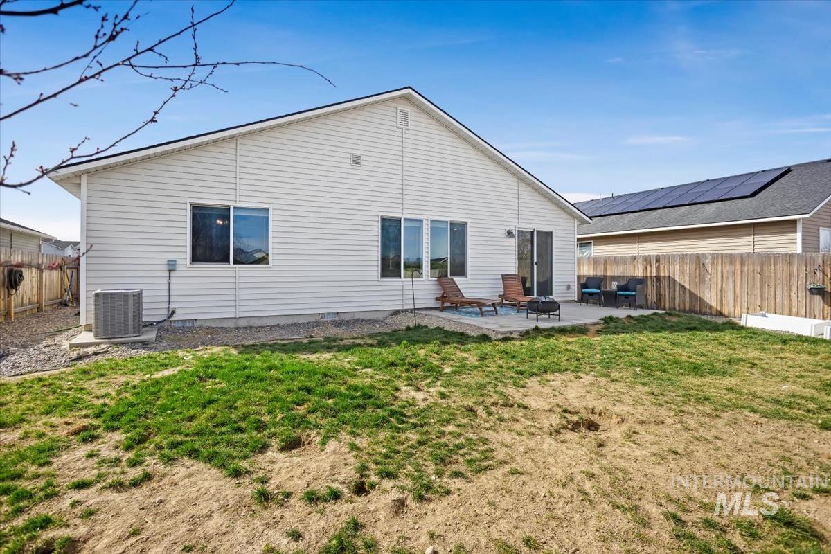 16598 Corrine Ave., Caldwell, Idaho 83607, 3 Bedrooms, 2 Bathrooms, Residential For Sale, Price $369,990, 98977661