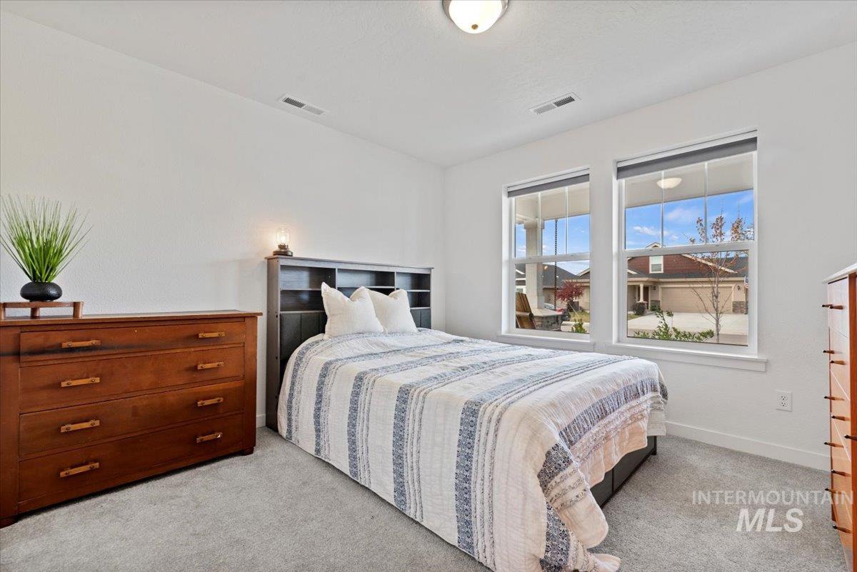 3074 N Greengate Way, Star, Idaho 83669, 5 Bedrooms, 4 Bathrooms, Residential For Sale, Price $599,990,MLS 98977665