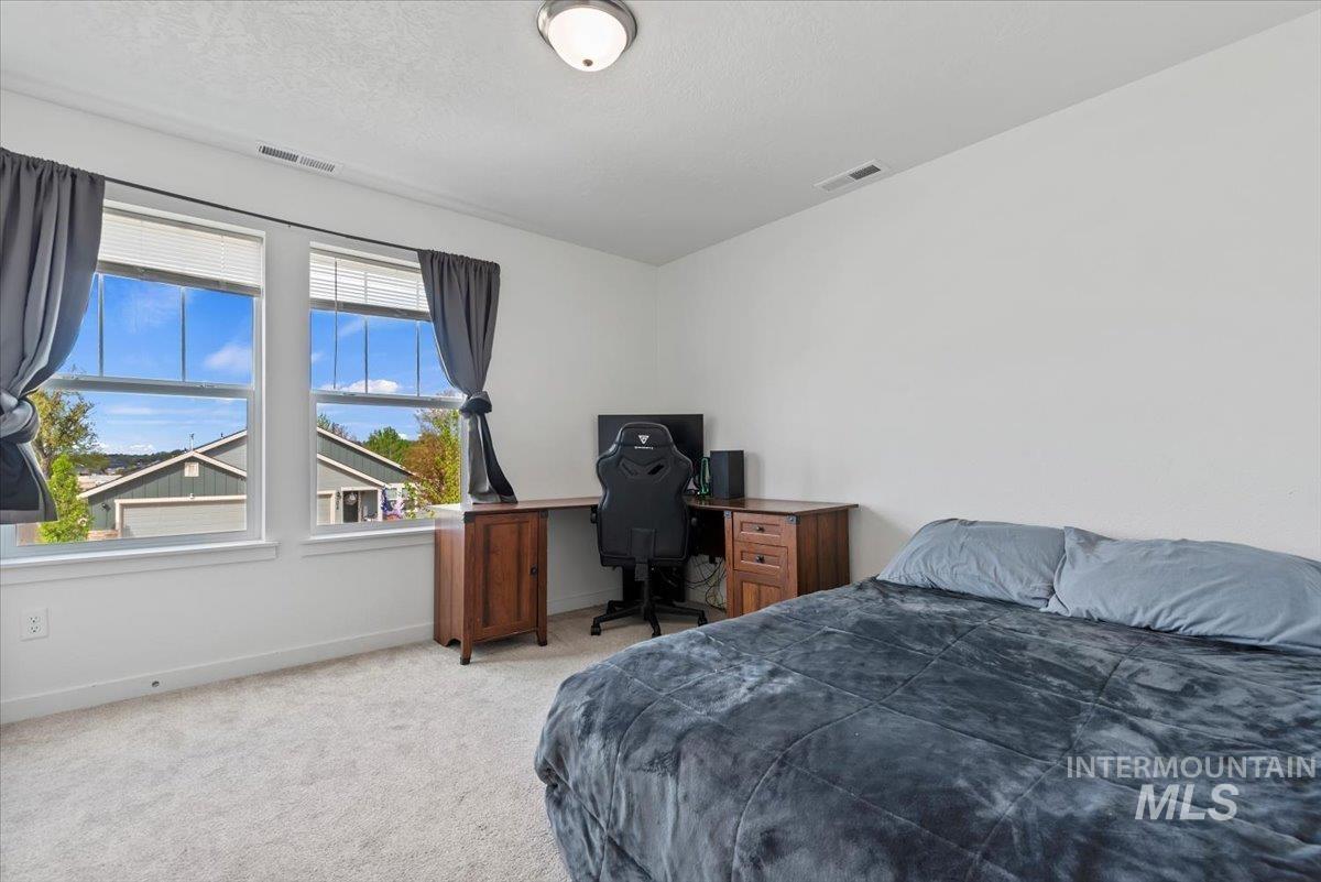 3074 N Greengate Way, Star, Idaho 83669, 5 Bedrooms, 4 Bathrooms, Residential For Sale, Price $599,990,MLS 98977665