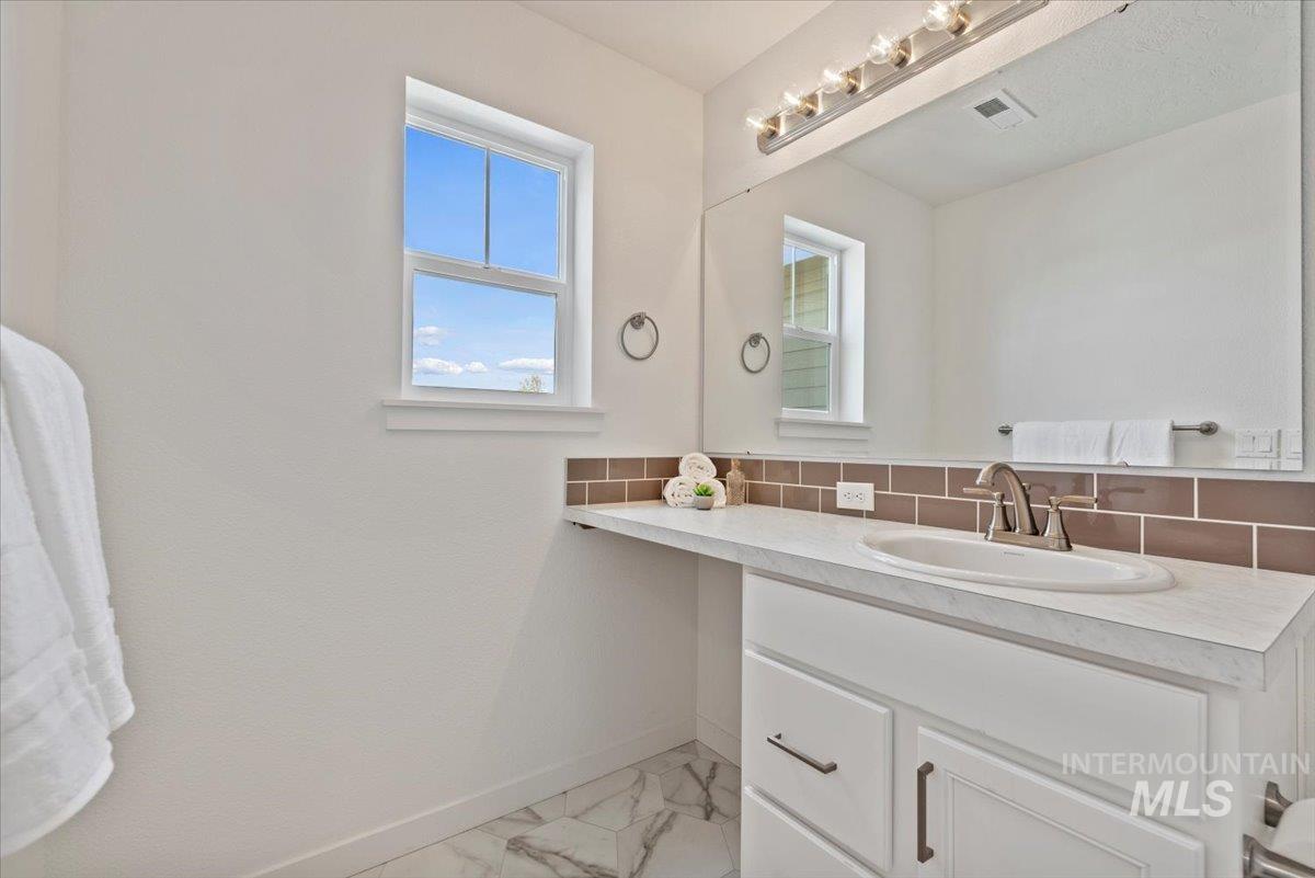 3074 N Greengate Way, Star, Idaho 83669, 5 Bedrooms, 4 Bathrooms, Residential For Sale, Price $588,750, 98977665