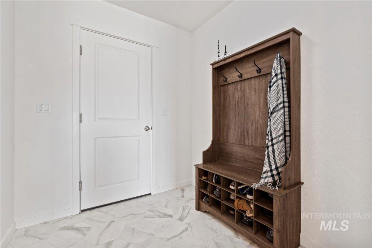 3074 N Greengate Way, Star, Idaho 83669, 5 Bedrooms, 4 Bathrooms, Residential For Sale, Price $599,990,MLS 98977665