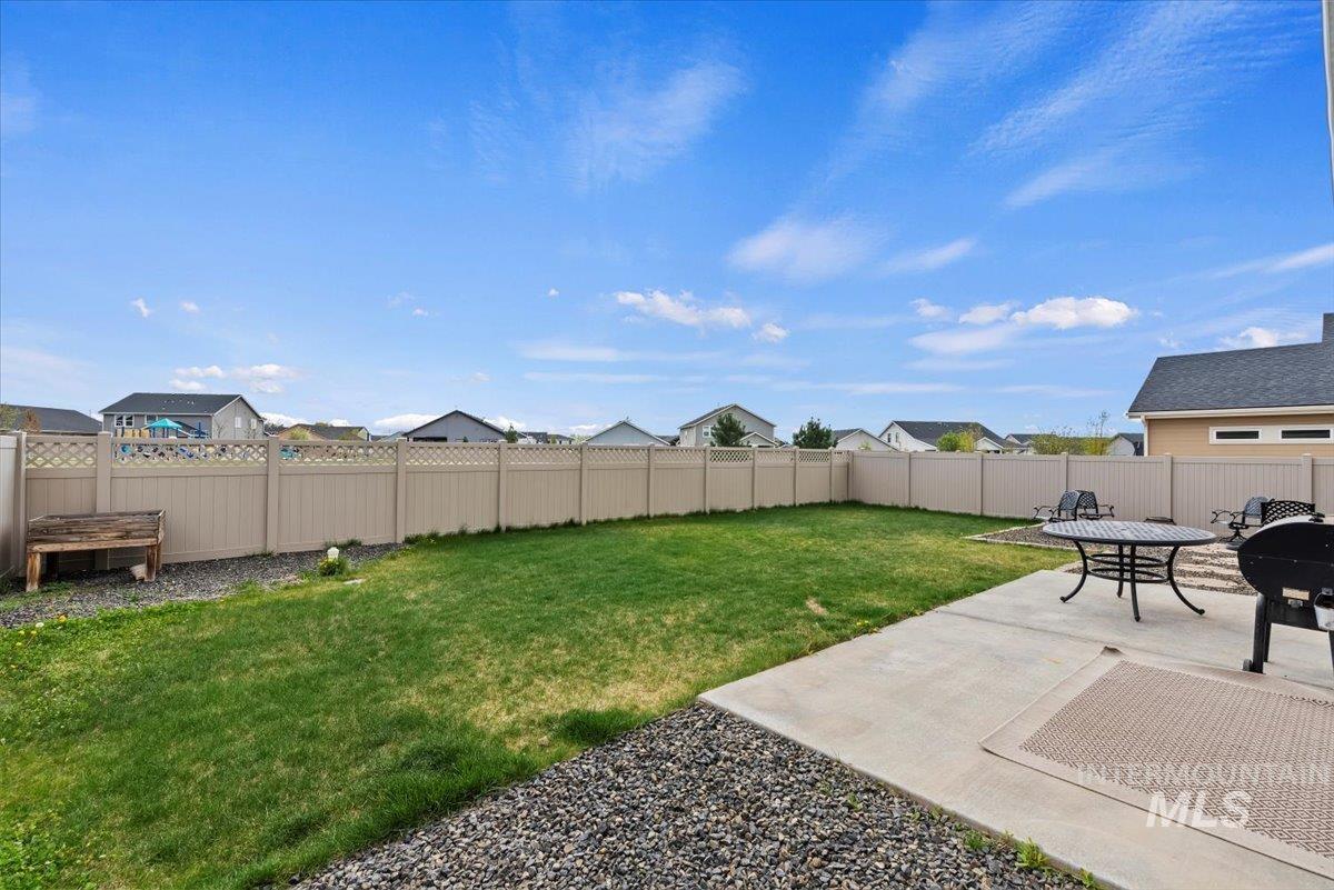 3074 N Greengate Way, Star, Idaho 83669, 5 Bedrooms, 4 Bathrooms, Residential For Sale, Price $599,990,MLS 98977665