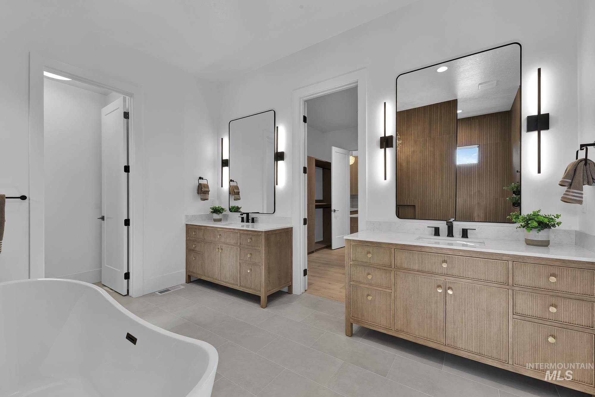 13531 Lake Shore Dr, Nampa, Idaho 83686, 3 Bedrooms, 3.5 Bathrooms, Residential For Sale, Price $1,429,000,MLS 98977667