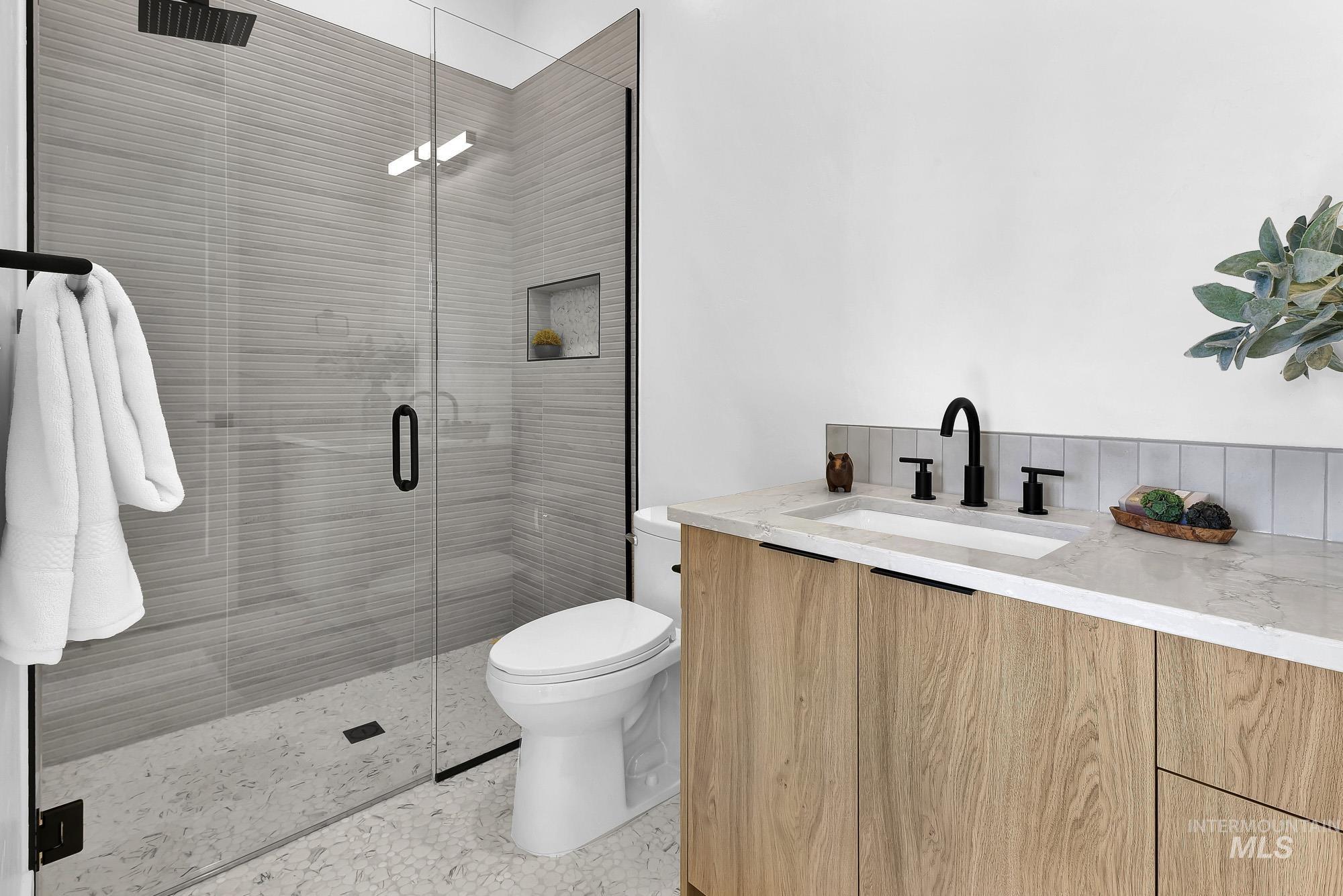 13531 Lake Shore Dr, Nampa, Idaho 83686, 3 Bedrooms, 3.5 Bathrooms, Residential For Sale, Price $1,429,000,MLS 98977667