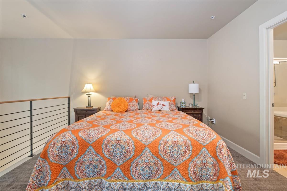 412 S 13th Street, Boise, Idaho 83702, 1 Bedroom, 1.5 Bathrooms, Residential For Sale, Price $450,000,MLS 98977669