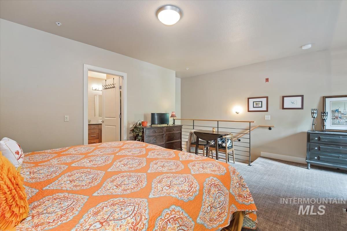 412 S 13th Street, Boise, Idaho 83702, 1 Bedroom, 1.5 Bathrooms, Residential For Sale, Price $450,000,MLS 98977669