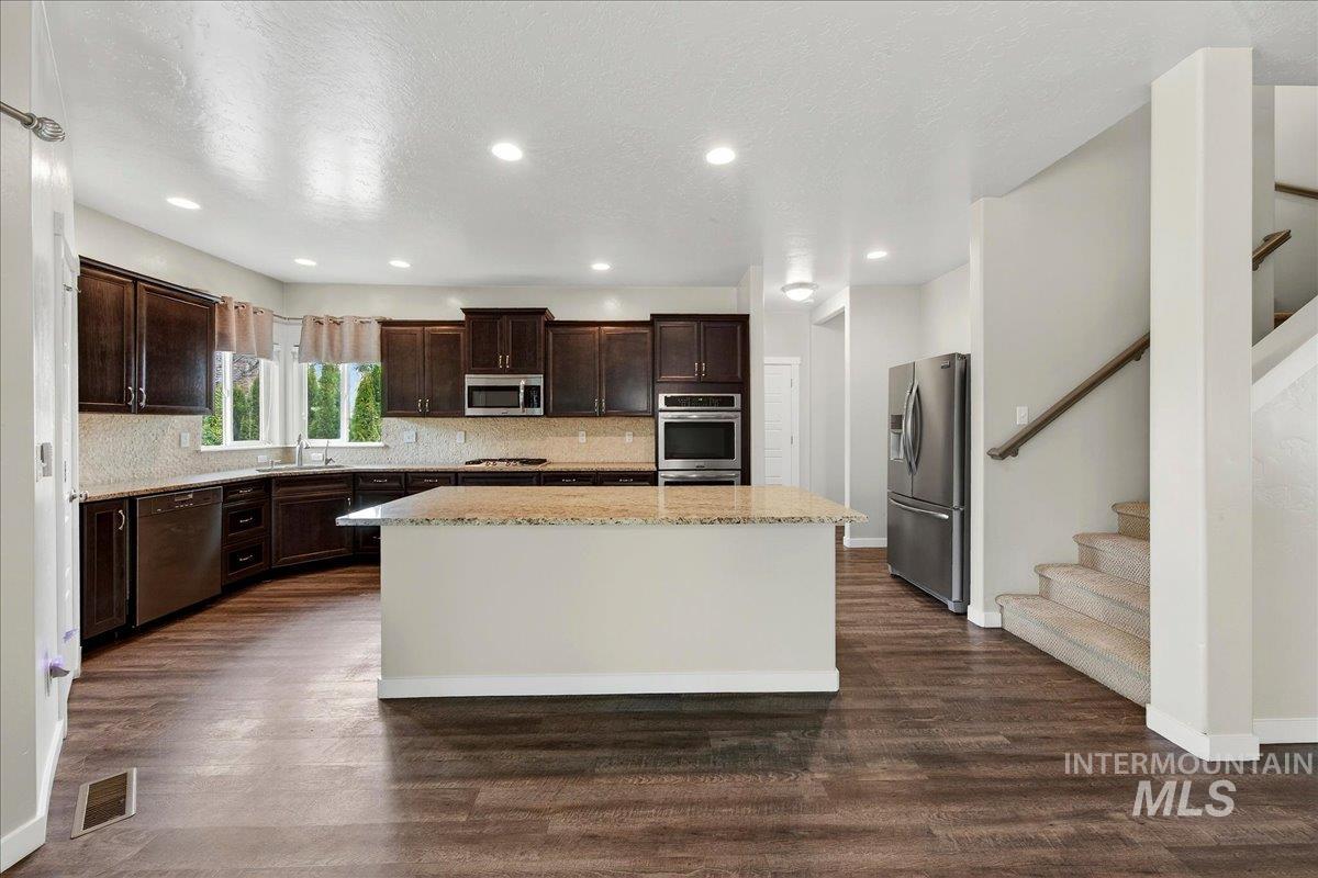 11862 W ARDYCE ST, Boise, Idaho 83713, 5 Bedrooms, 2.5 Bathrooms, Residential For Sale, Price $617,500,MLS 98977670