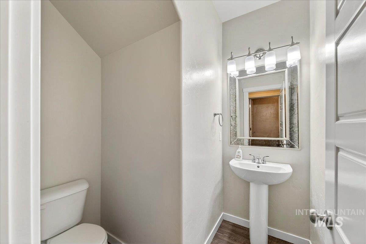 11862 W ARDYCE ST, Boise, Idaho 83713, 5 Bedrooms, 2.5 Bathrooms, Residential For Sale, Price $617,500,MLS 98977670