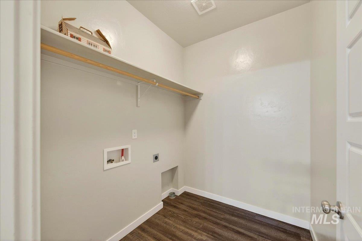 11862 W ARDYCE ST, Boise, Idaho 83713, 5 Bedrooms, 2.5 Bathrooms, Residential For Sale, Price $617,500,MLS 98977670