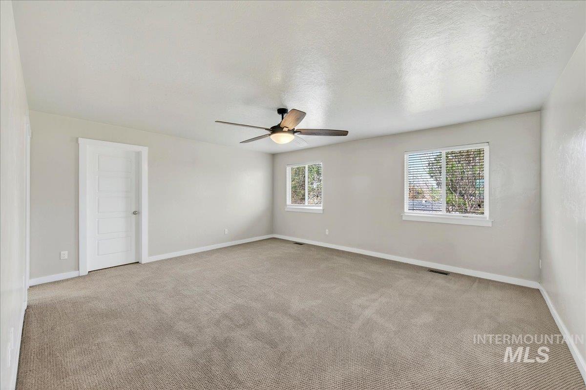 11862 W ARDYCE ST, Boise, Idaho 83713, 5 Bedrooms, 2.5 Bathrooms, Residential For Sale, Price $617,500,MLS 98977670