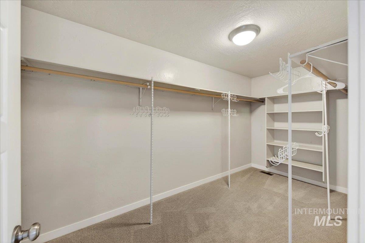 11862 W ARDYCE ST, Boise, Idaho 83713, 5 Bedrooms, 2.5 Bathrooms, Residential For Sale, Price $617,500,MLS 98977670