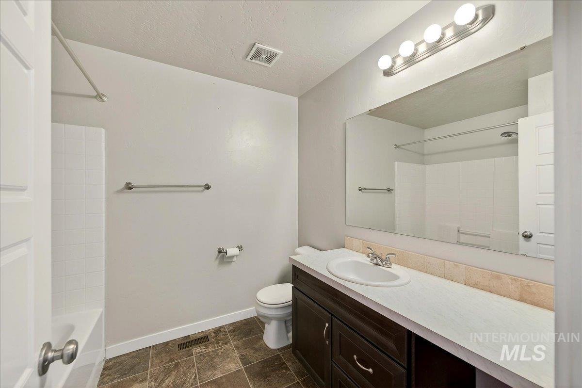 11862 W ARDYCE ST, Boise, Idaho 83713, 5 Bedrooms, 2.5 Bathrooms, Residential For Sale, Price $617,500,MLS 98977670