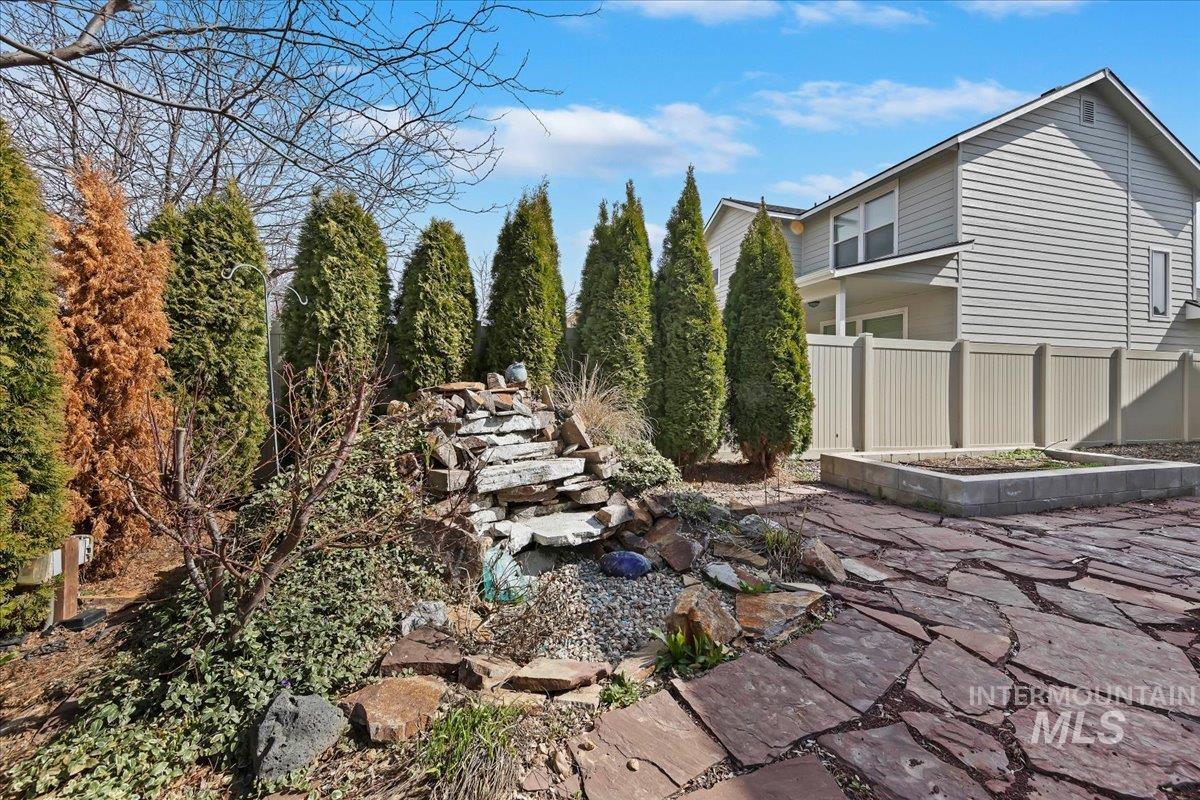 11862 W ARDYCE ST, Boise, Idaho 83713, 5 Bedrooms, 2.5 Bathrooms, Residential For Sale, Price $617,500,MLS 98977670