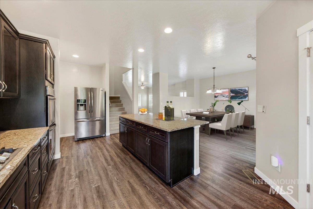 11862 W ARDYCE ST, Boise, Idaho 83713, 5 Bedrooms, 2.5 Bathrooms, Residential For Sale, Price $609,900,MLS 98977670