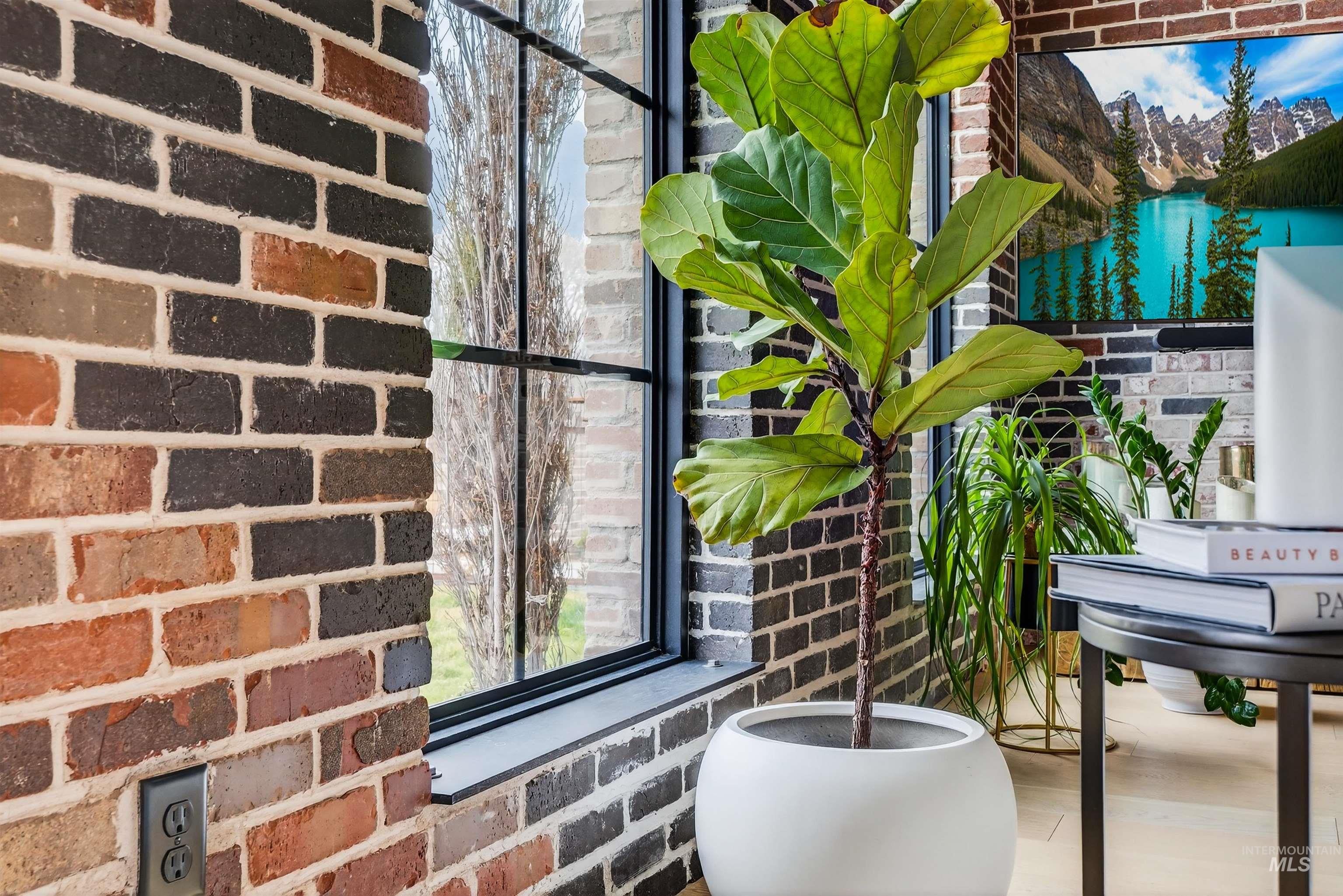 2526 W Rustic Forge St, Eagle, Idaho 83616, 3 Bedrooms, 3 Bathrooms, Residential For Sale, Price $975,000, 98977671