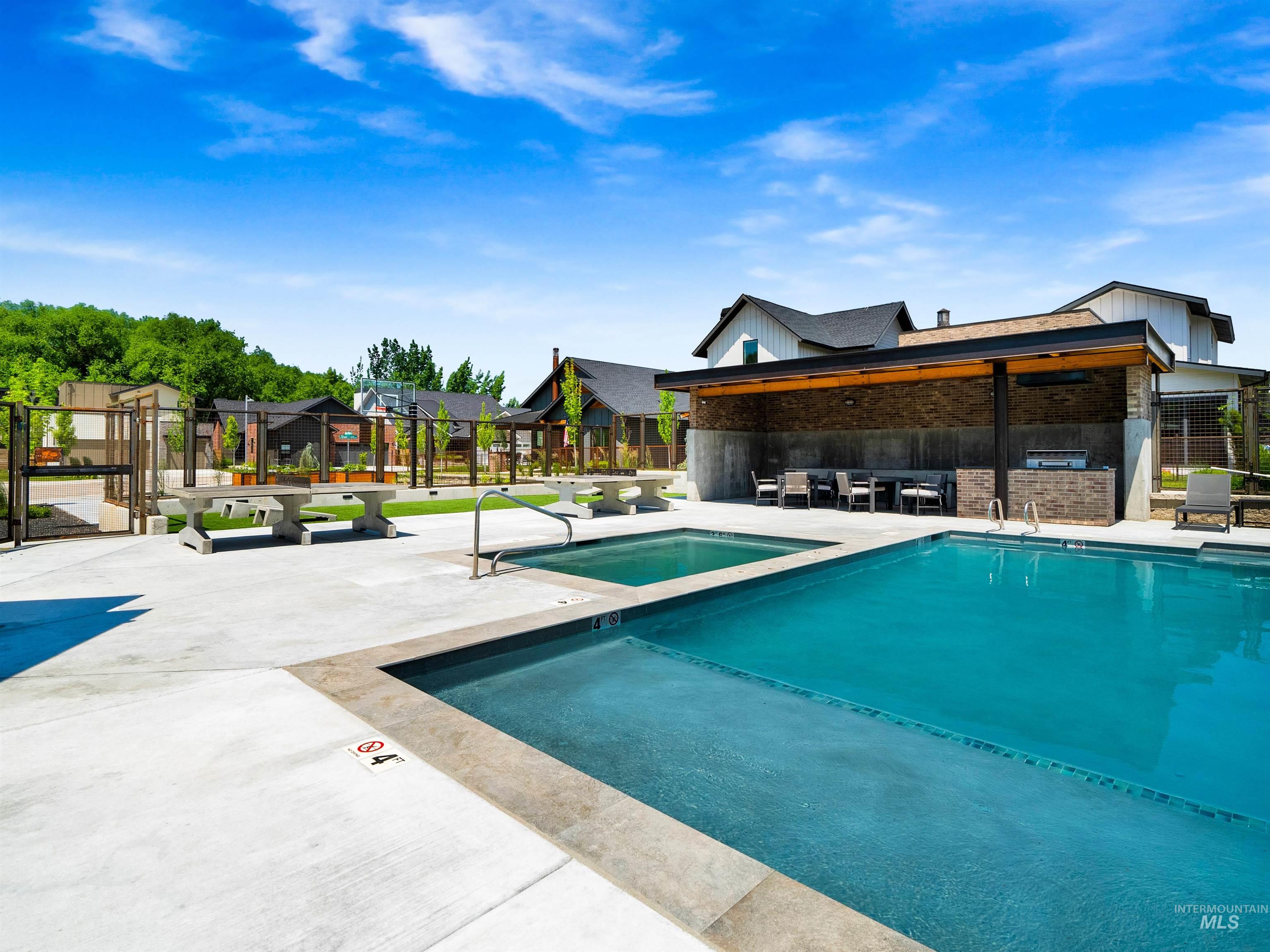 2526 W Rustic Forge St, Eagle, Idaho 83616, 3 Bedrooms, 3 Bathrooms, Residential For Sale, Price $975,000,MLS 98977671