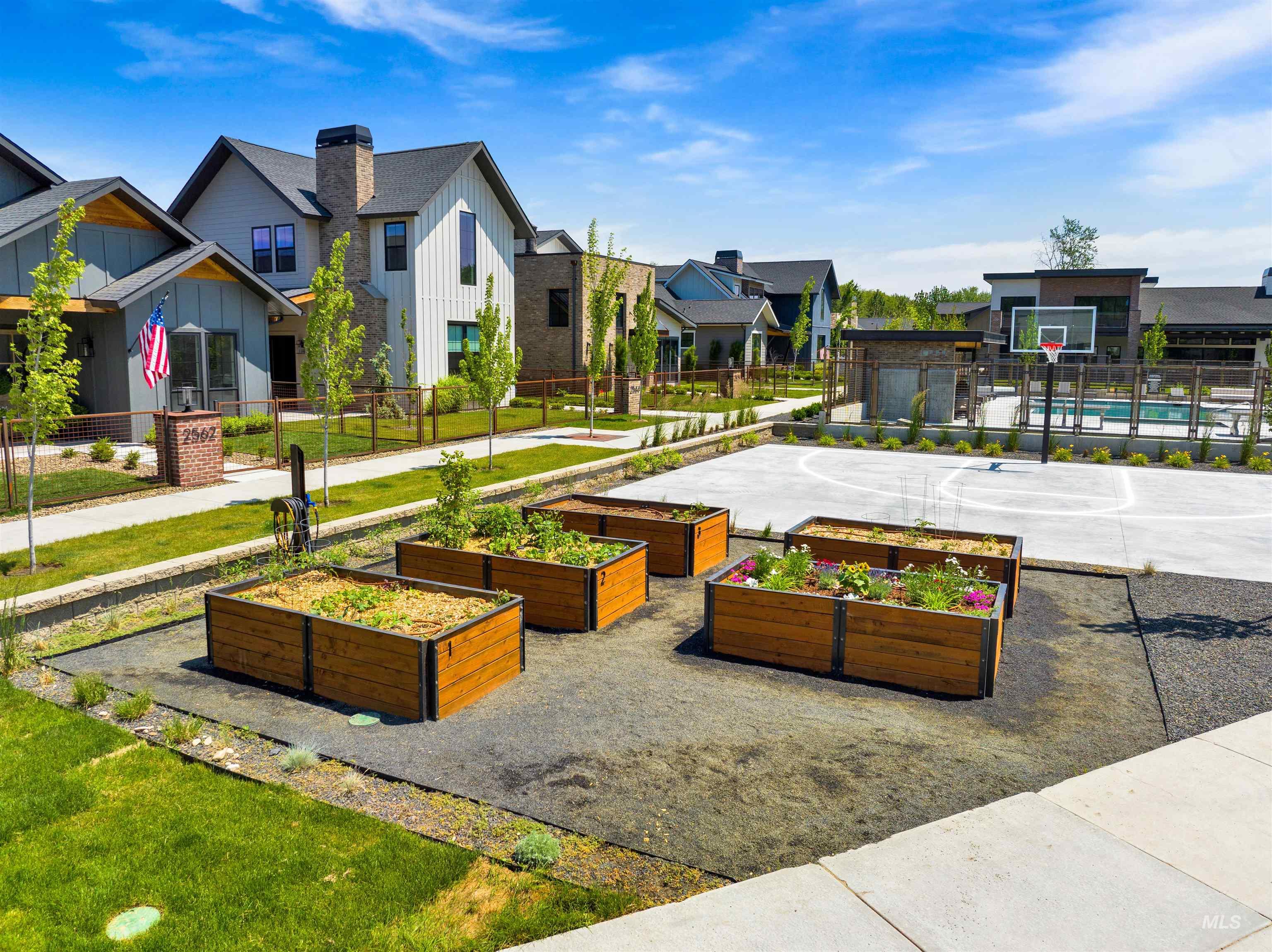 2526 W Rustic Forge St, Eagle, Idaho 83616, 3 Bedrooms, 3 Bathrooms, Residential For Sale, Price $975,000,MLS 98977671