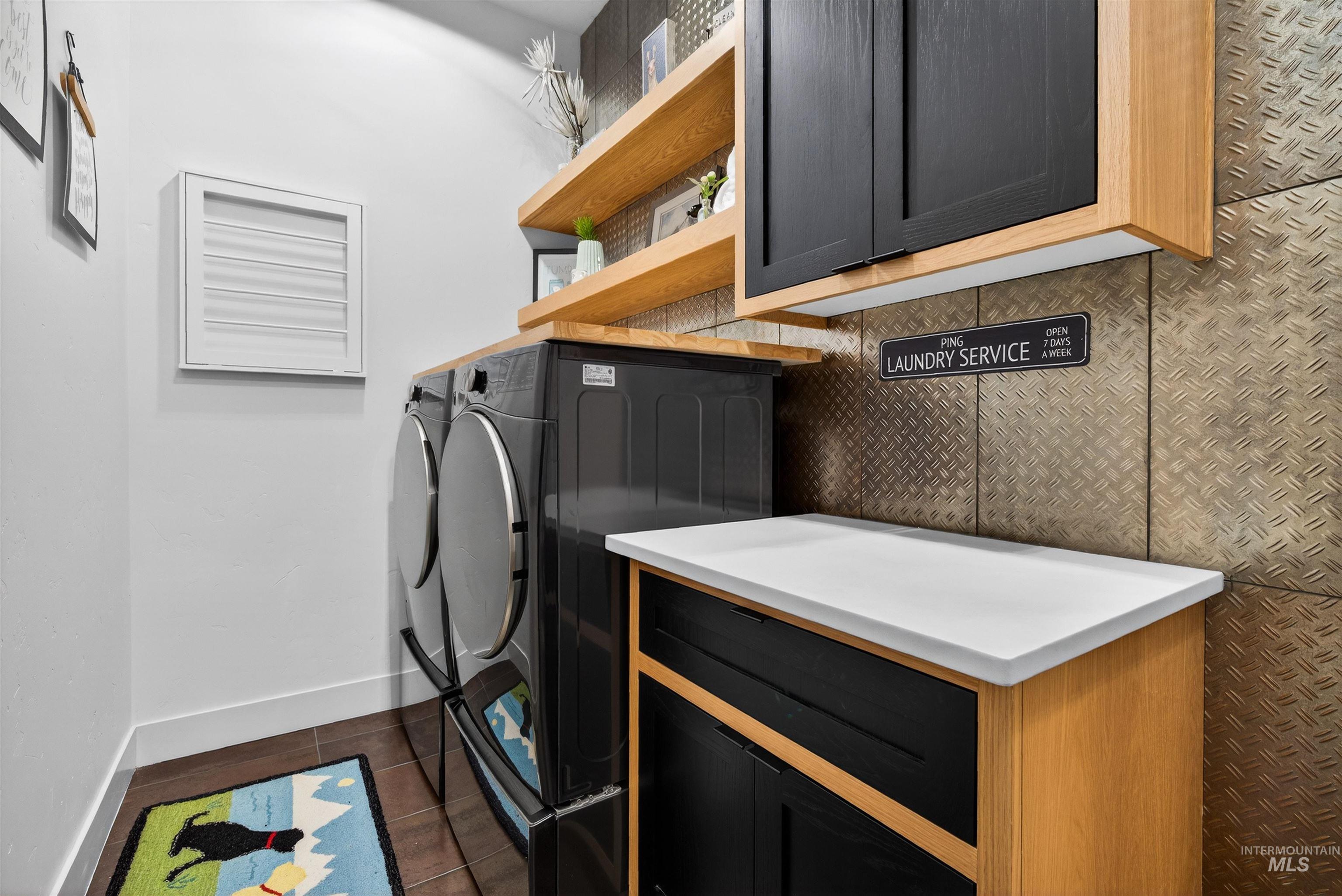 2526 W Rustic Forge St, Eagle, Idaho 83616, 3 Bedrooms, 3 Bathrooms, Residential For Sale, Price $975,000, 98977671