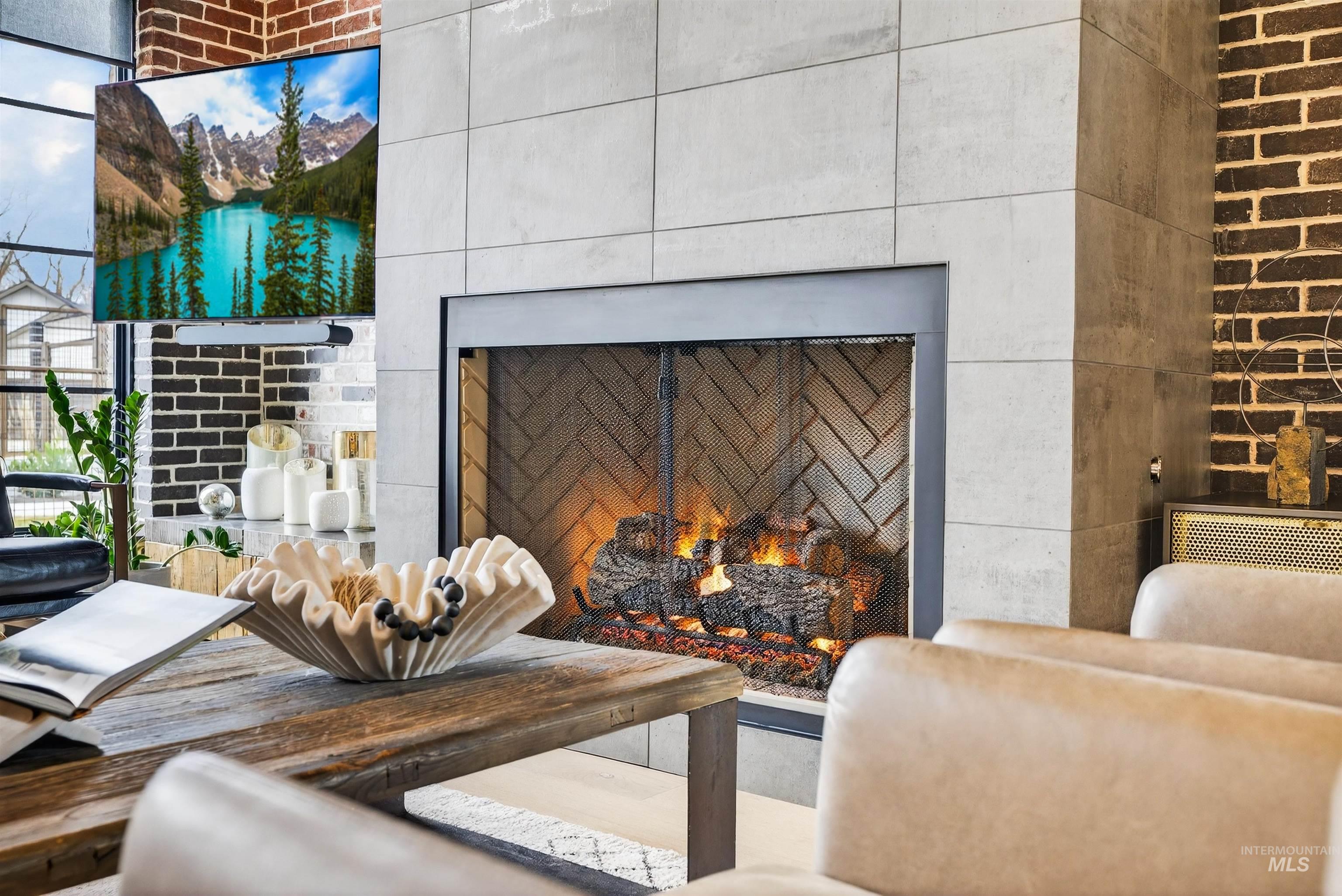 2526 W Rustic Forge St, Eagle, Idaho 83616, 3 Bedrooms, 3 Bathrooms, Residential For Sale, Price $975,000,MLS 98977671