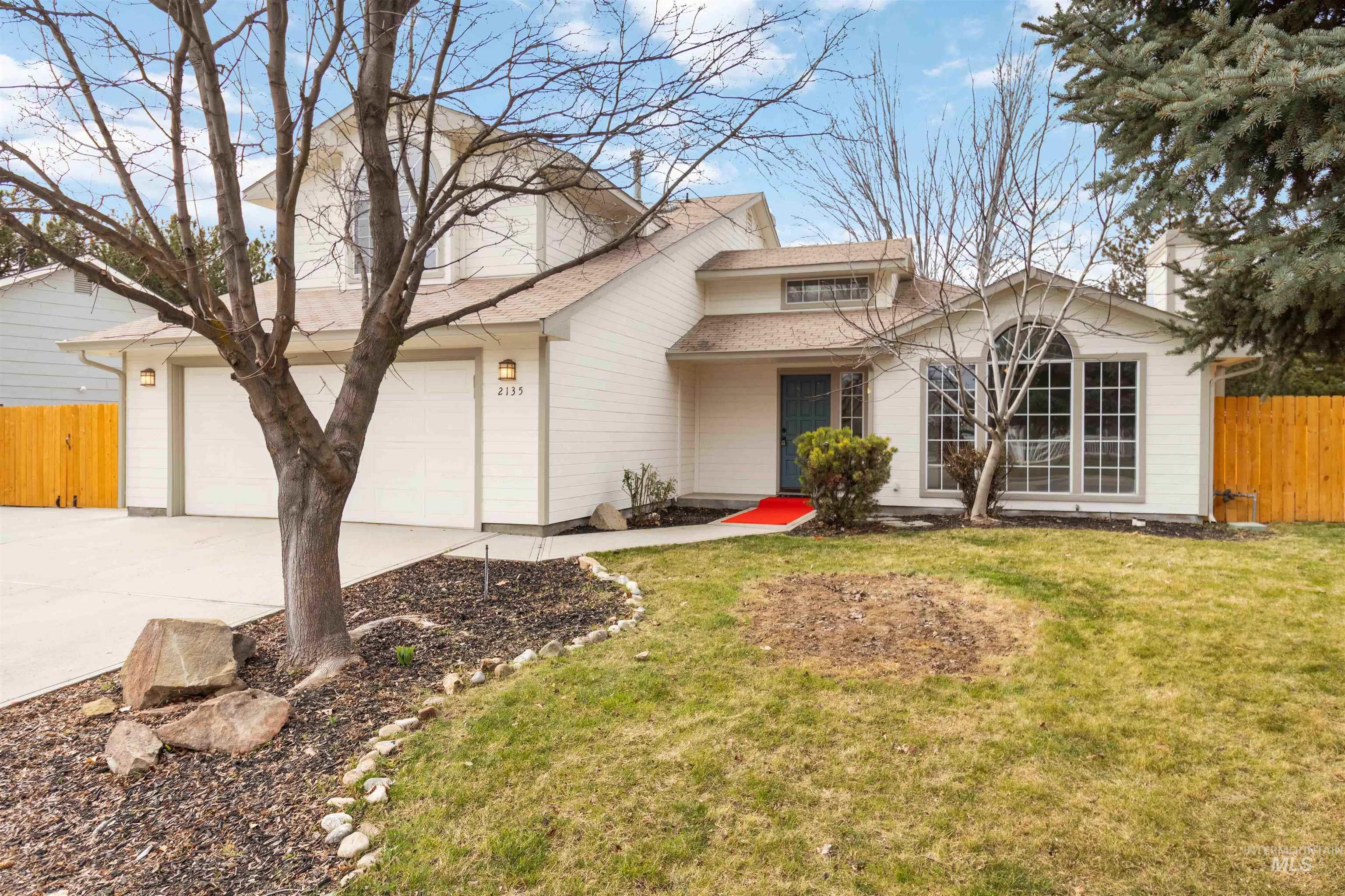 2135 Monaco Way, Meridian, Idaho 83642, 4 Bedrooms, 3 Bathrooms, Residential For Sale, Price $485,000,MLS 98977679