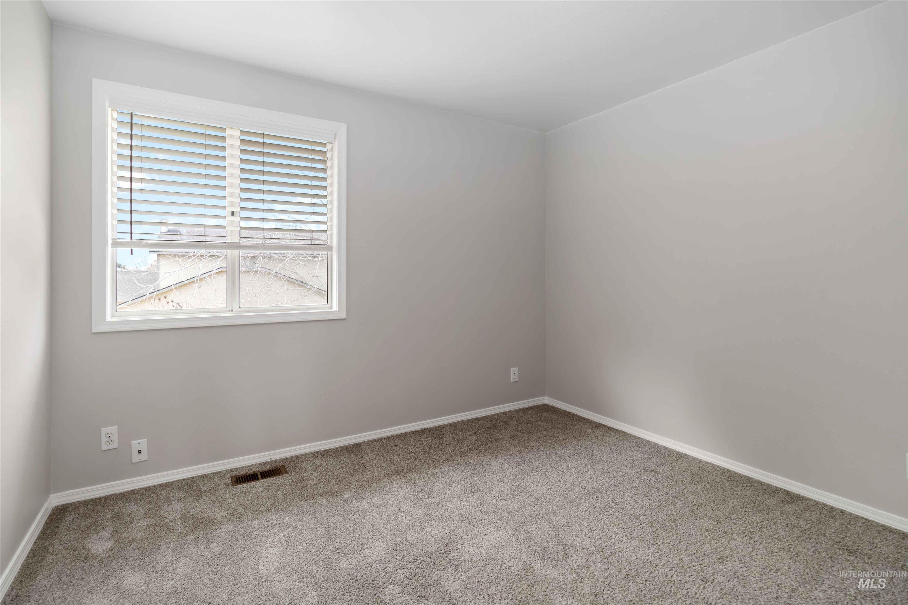 2135 Monaco Way, Meridian, Idaho 83642, 4 Bedrooms, 3 Bathrooms, Residential For Sale, Price $485,000,MLS 98977679