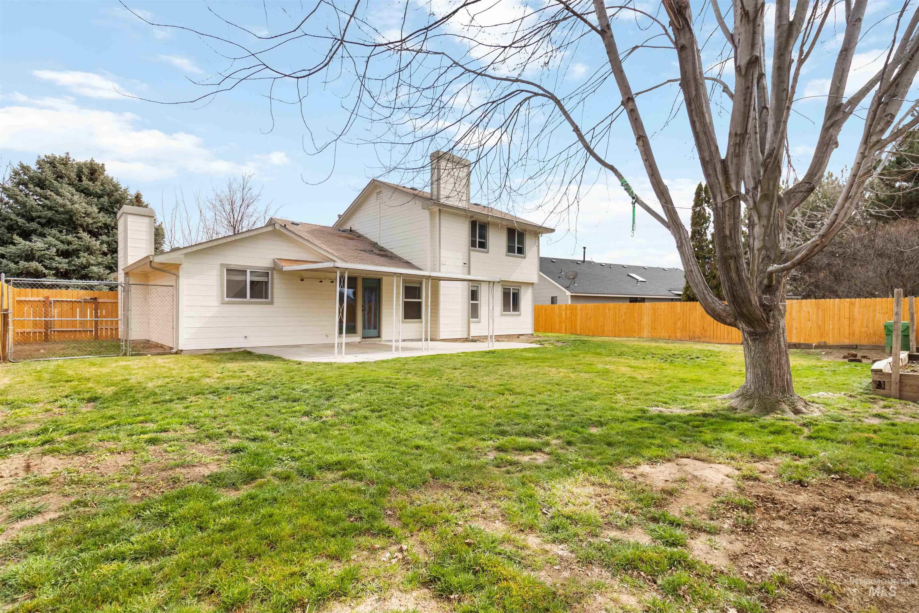 2135 Monaco Way, Meridian, Idaho 83642, 4 Bedrooms, 3 Bathrooms, Residential For Sale, Price $485,000,MLS 98977679