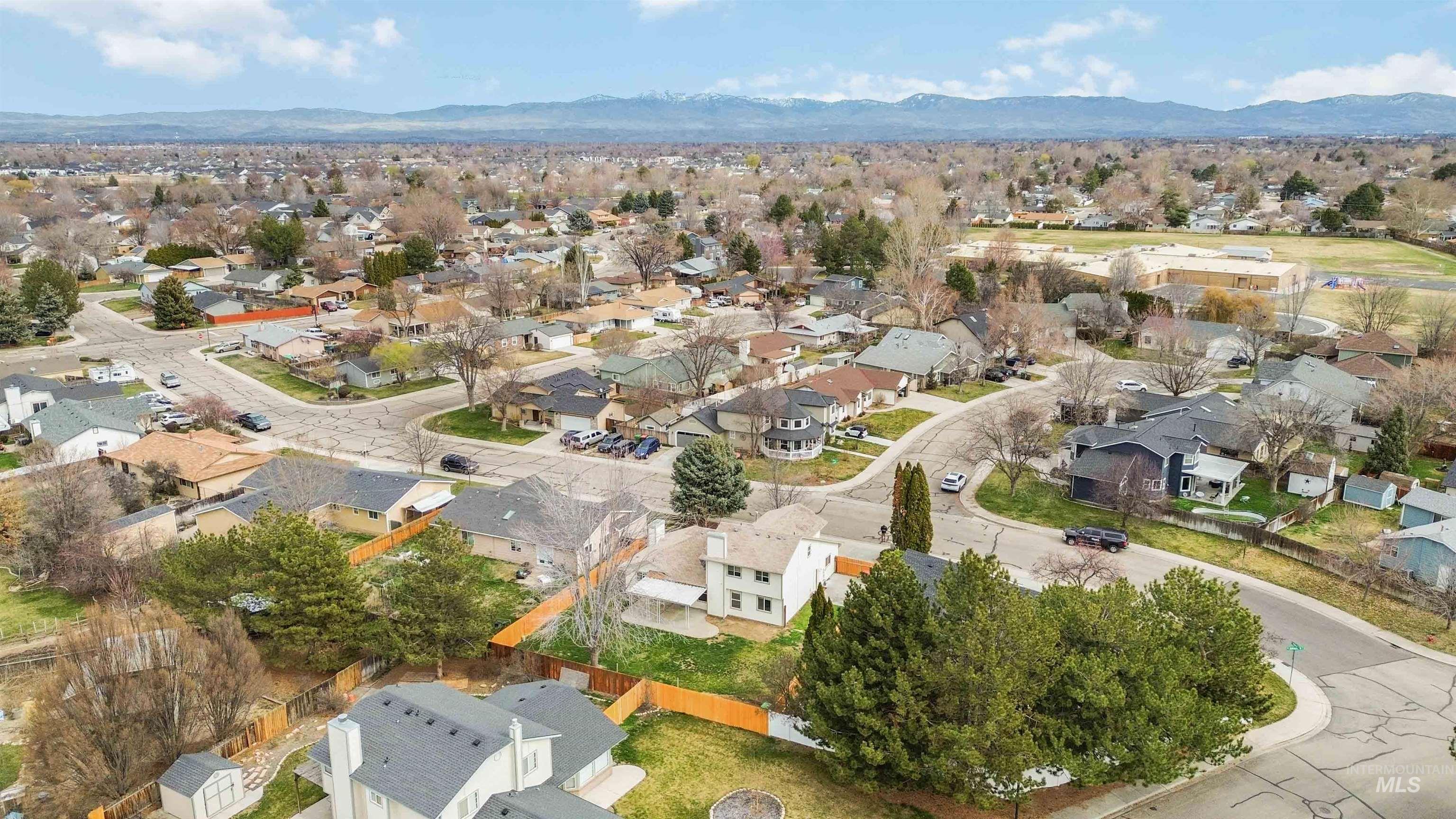 2135 Monaco Way, Meridian, Idaho 83642, 4 Bedrooms, 3 Bathrooms, Residential For Sale, Price $485,000,MLS 98977679