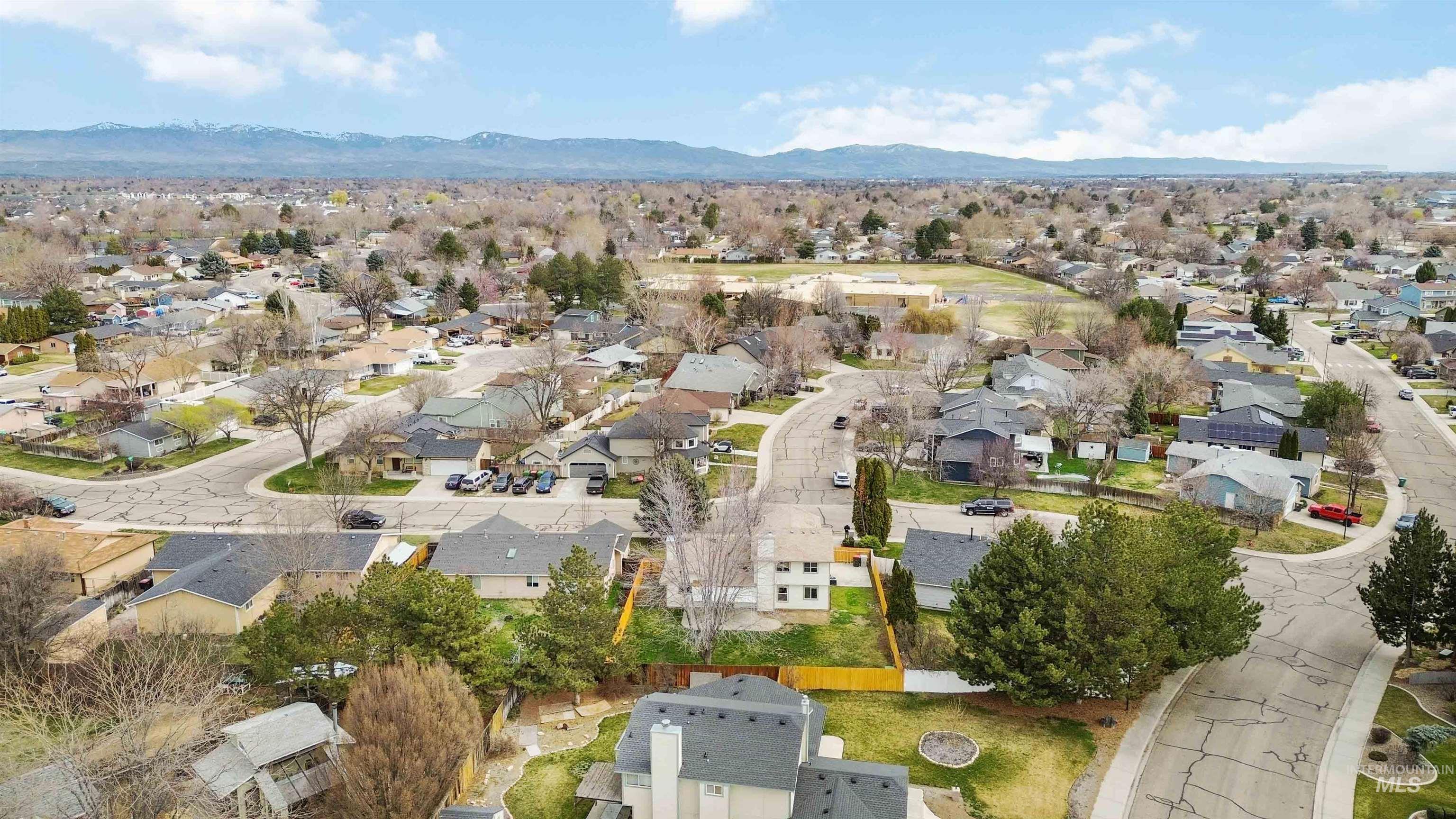 2135 Monaco Way, Meridian, Idaho 83642, 4 Bedrooms, 3 Bathrooms, Residential For Sale, Price $485,000,MLS 98977679