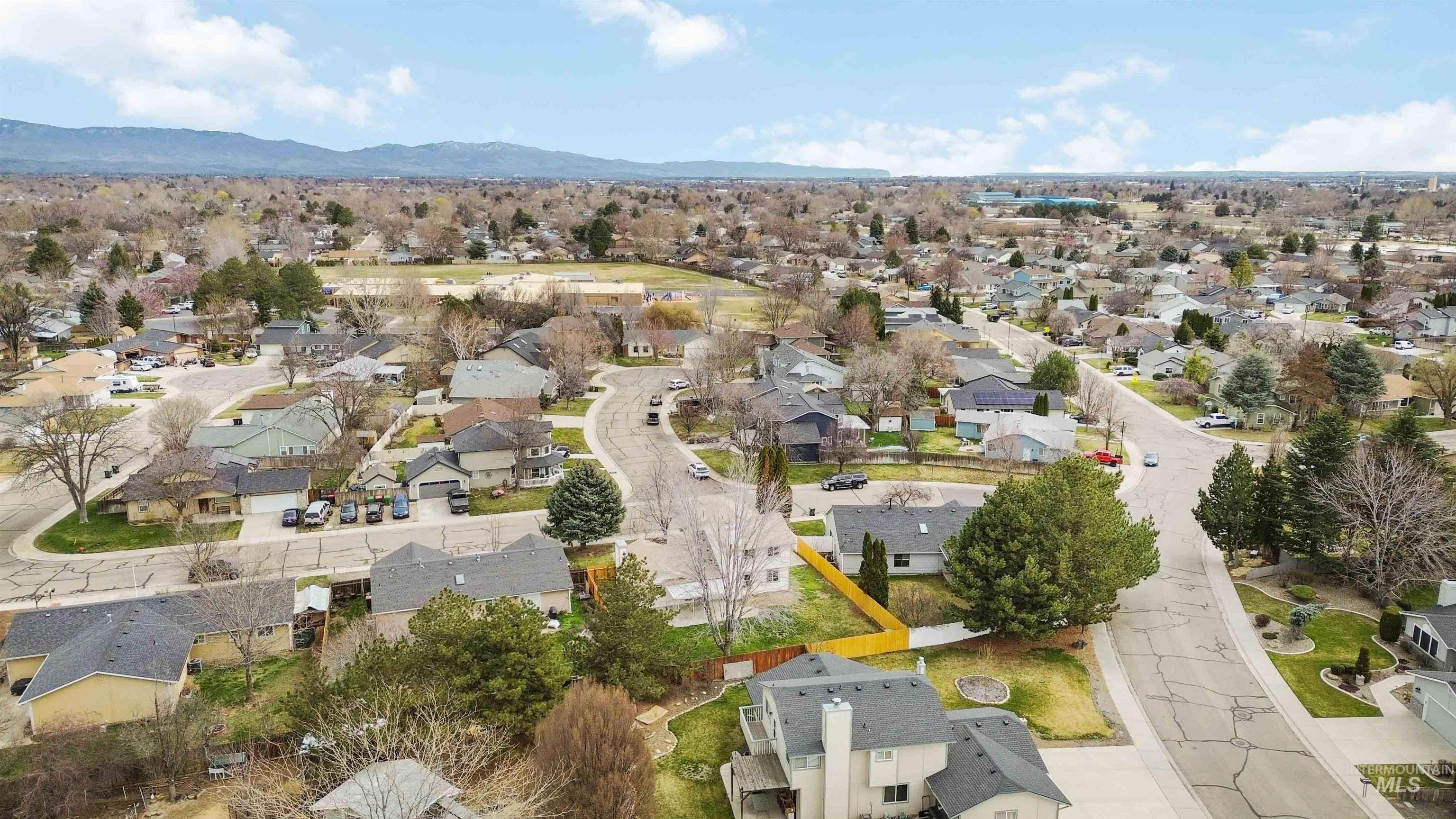 2135 Monaco Way, Meridian, Idaho 83642, 4 Bedrooms, 3 Bathrooms, Residential For Sale, Price $485,000,MLS 98977679