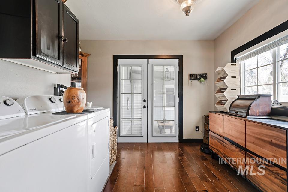 218 W Elm St, New Plymouth, Idaho 83655, 3 Bedrooms, 2 Bathrooms, Residential For Sale, Price $379,900,MLS 98977680