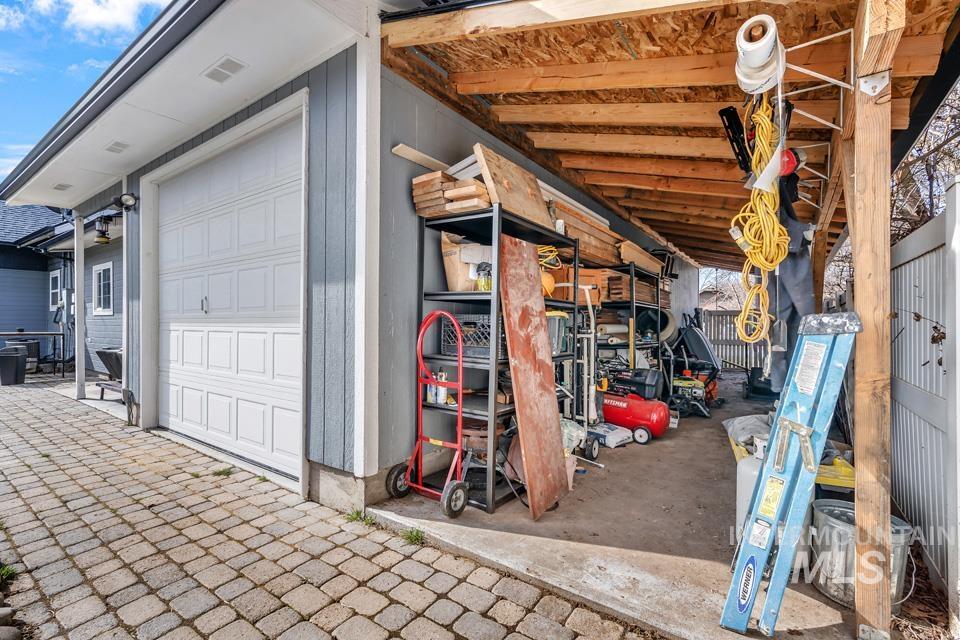 218 W Elm St, New Plymouth, Idaho 83655, 3 Bedrooms, 2 Bathrooms, Residential For Sale, Price $379,900,MLS 98977680