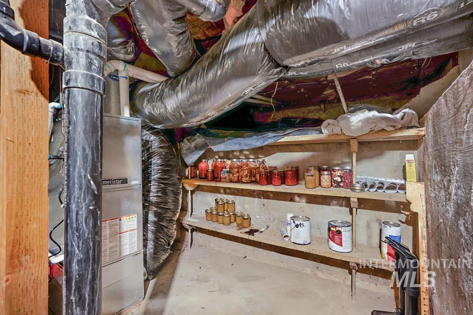 218 W Elm St, New Plymouth, Idaho 83655, 3 Bedrooms, 2 Bathrooms, Residential For Sale, Price $379,900,MLS 98977680