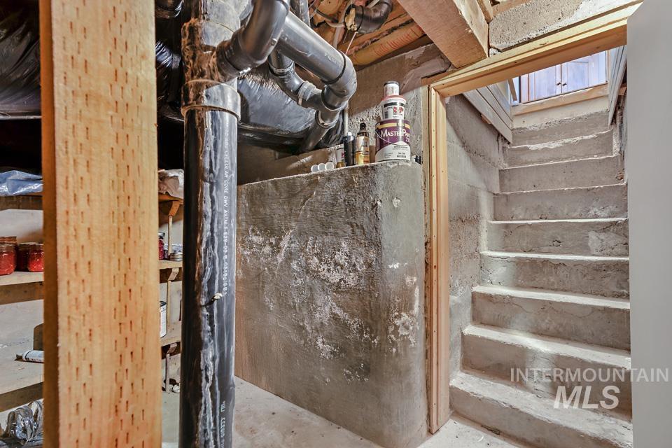 218 W Elm St, New Plymouth, Idaho 83655, 3 Bedrooms, 2 Bathrooms, Residential For Sale, Price $379,900,MLS 98977680