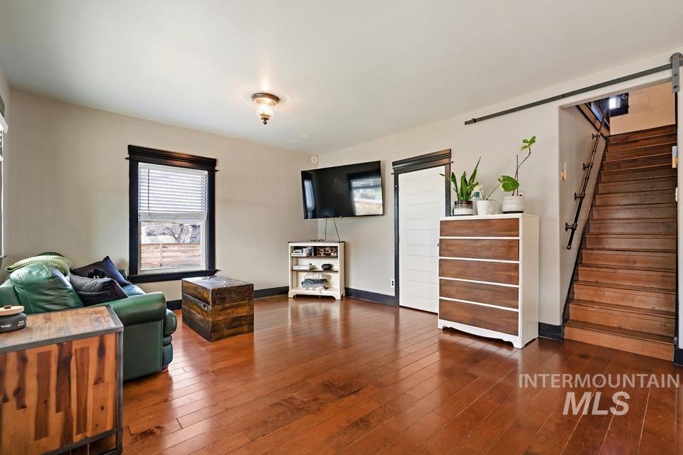 218 W Elm St, New Plymouth, Idaho 83655, 3 Bedrooms, 2 Bathrooms, Residential For Sale, Price $379,900,MLS 98977680