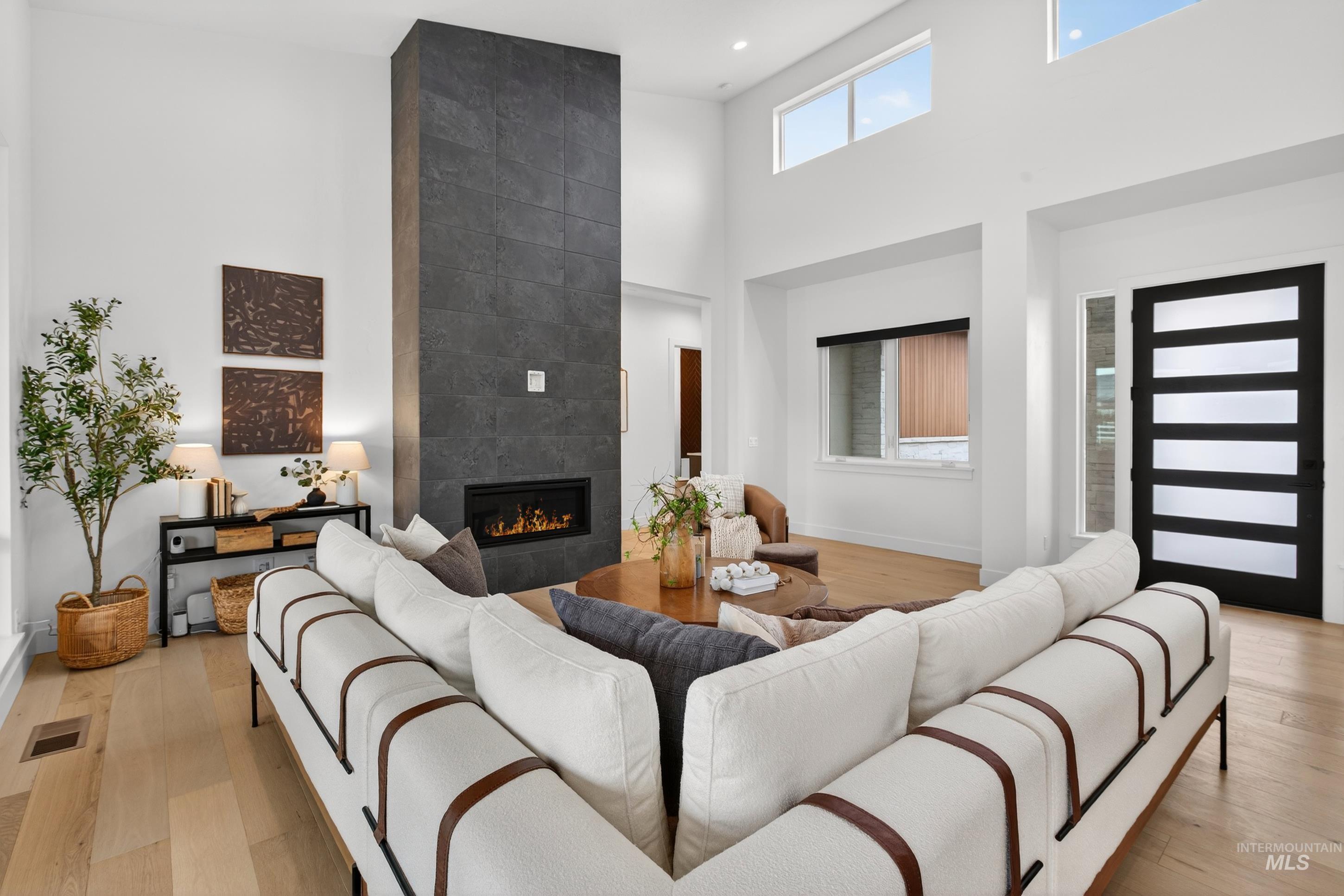 7786 W Diamond Lake Dr, Boise, Idaho 83714, 4 Bedrooms, 3.5 Bathrooms, Residential For Sale, Price $1,799,000,MLS 98977688