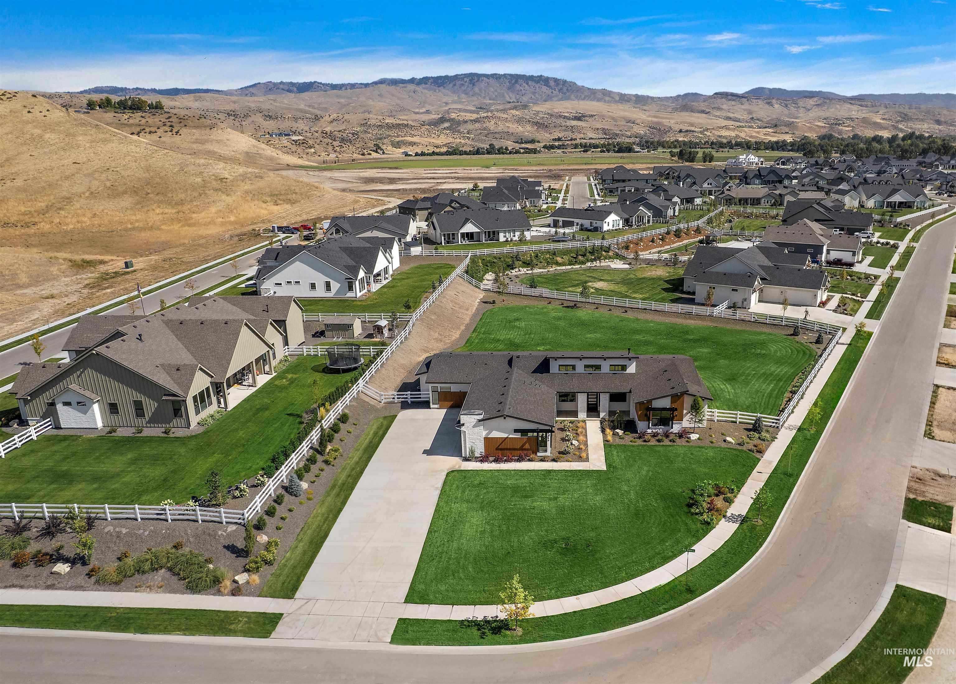 7786 W Diamond Lake Dr, Boise, Idaho 83714, 4 Bedrooms, 3.5 Bathrooms, Residential For Sale, Price $1,799,000,MLS 98977688