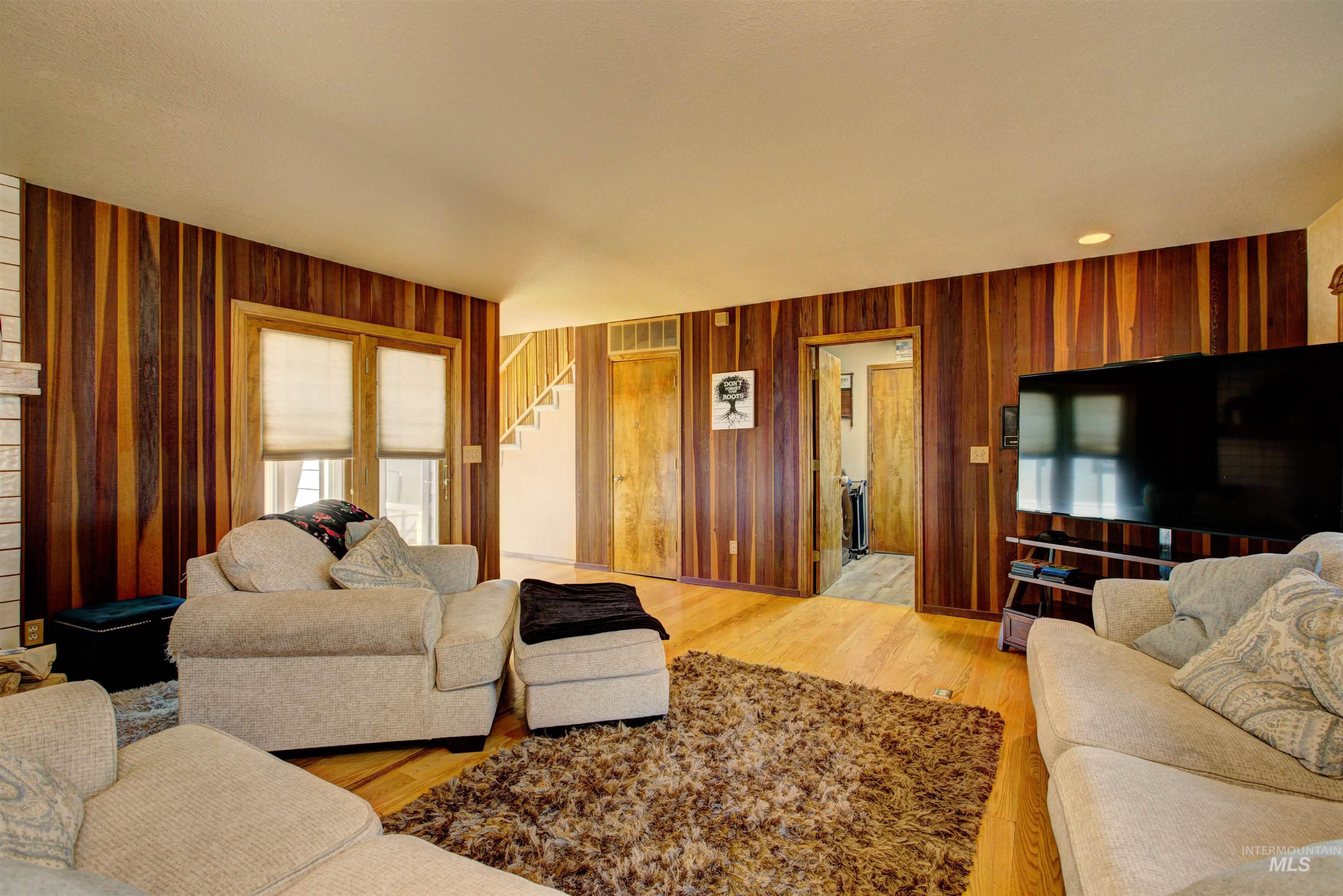 150 E Hubbard, Kuna, Idaho 83634, 4 Bedrooms, 2.5 Bathrooms, Residential For Sale, Price $1,300,000,MLS 98977694