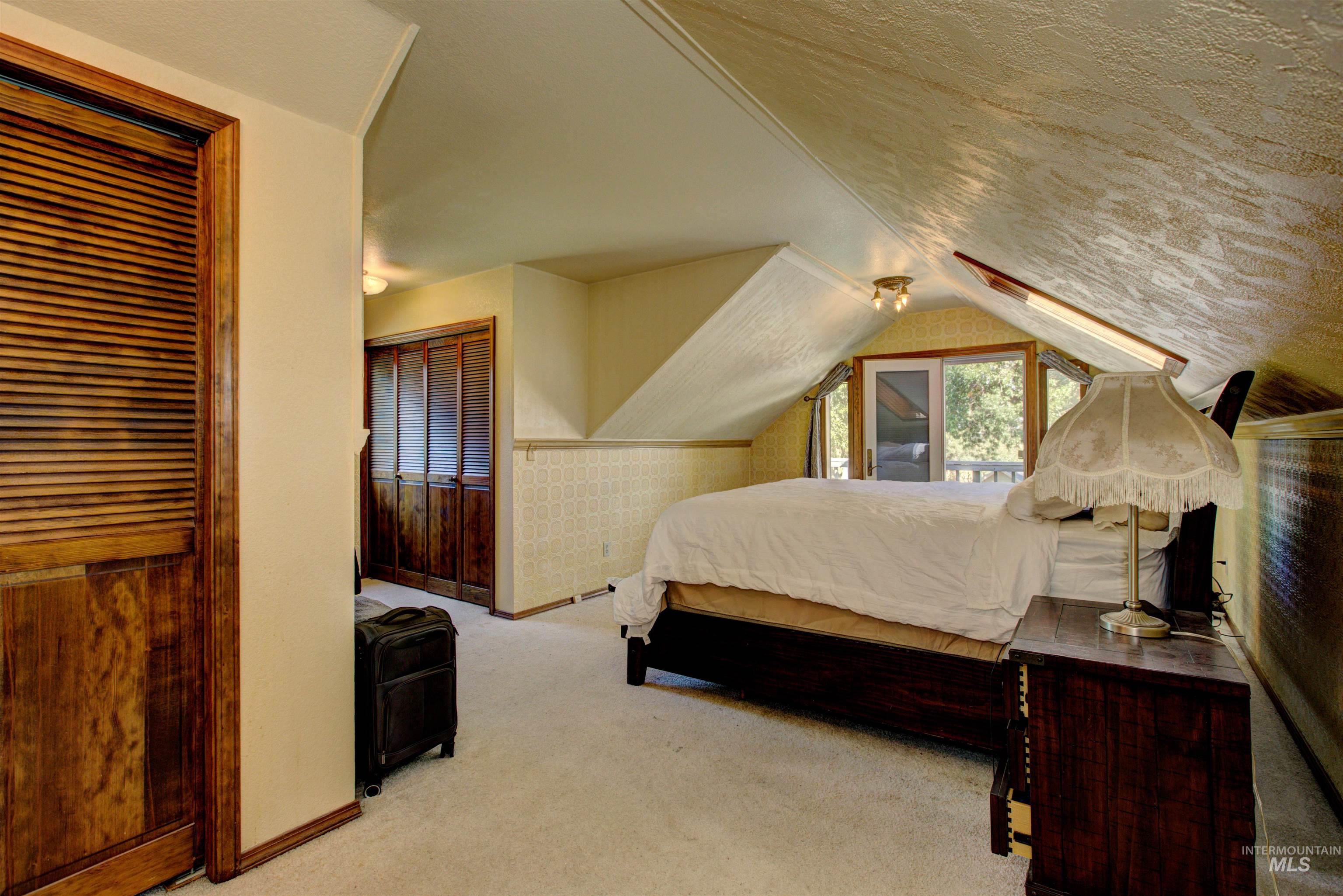 150 E Hubbard, Kuna, Idaho 83634, 4 Bedrooms, 2.5 Bathrooms, Residential For Sale, Price $1,300,000,MLS 98977694